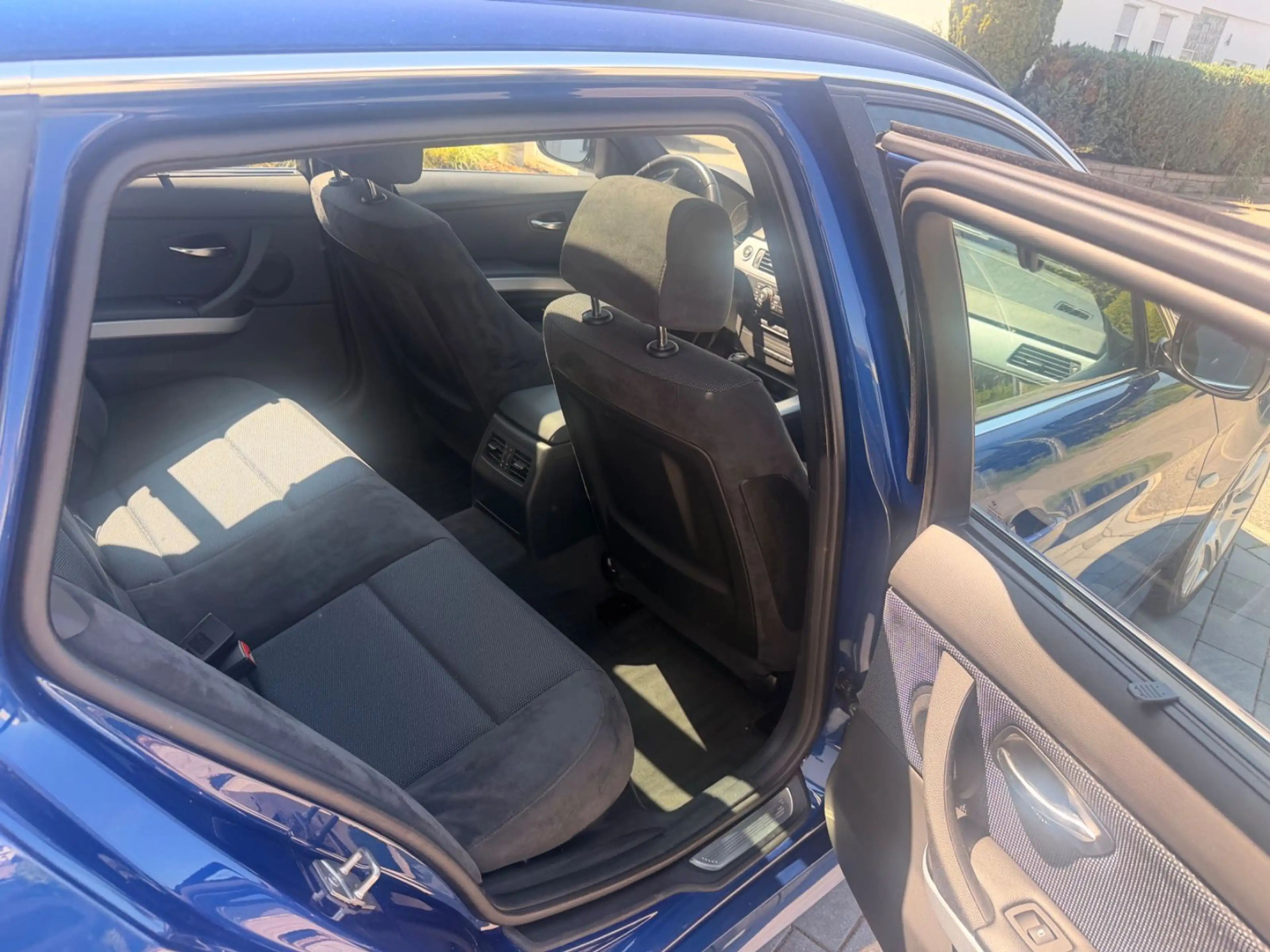 BMW 325 d Touring E91 Schalter-M-Paket — photo 8