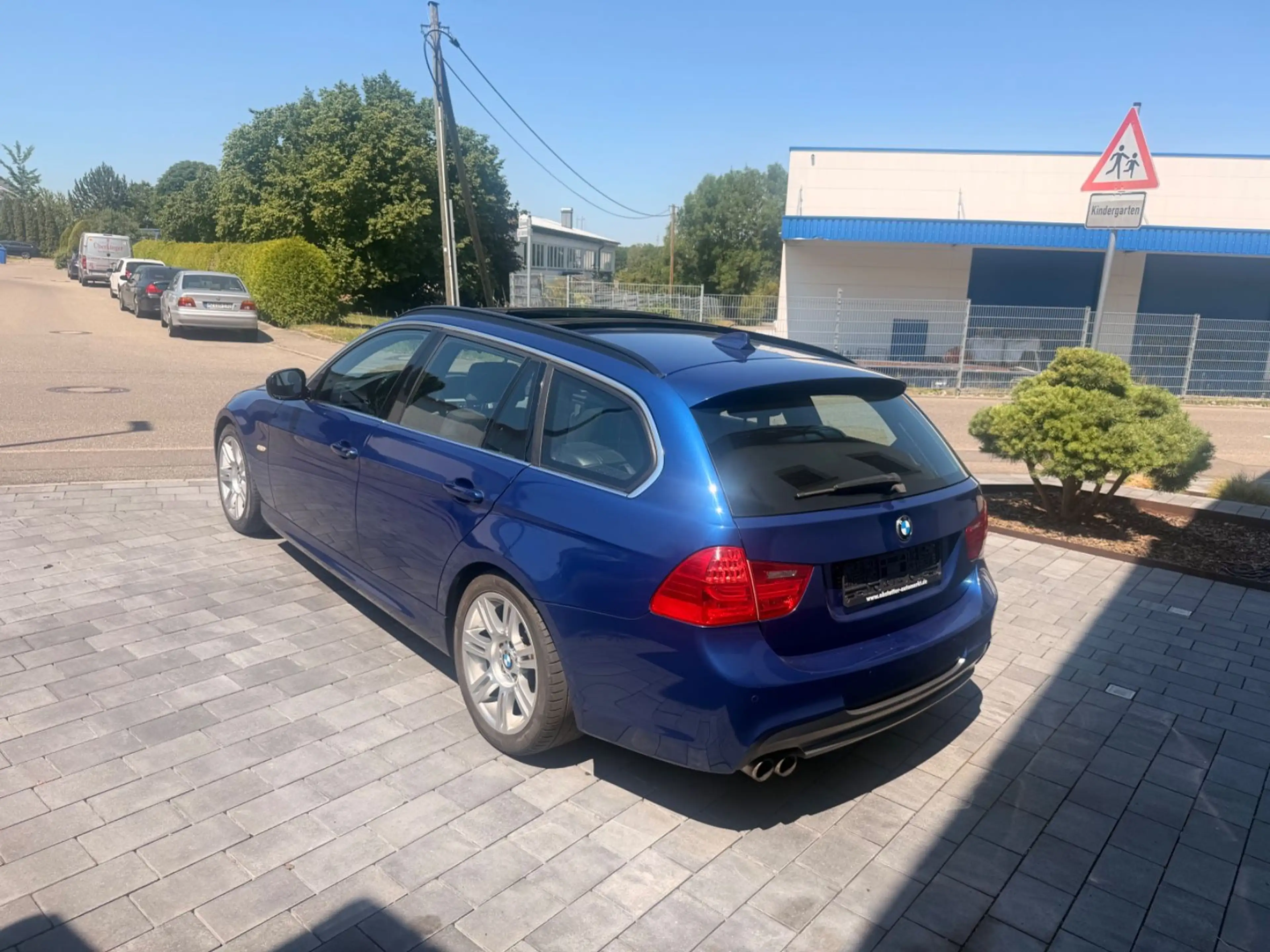 BMW 325 d Touring E91 Schalter-M-Paket — photo 2