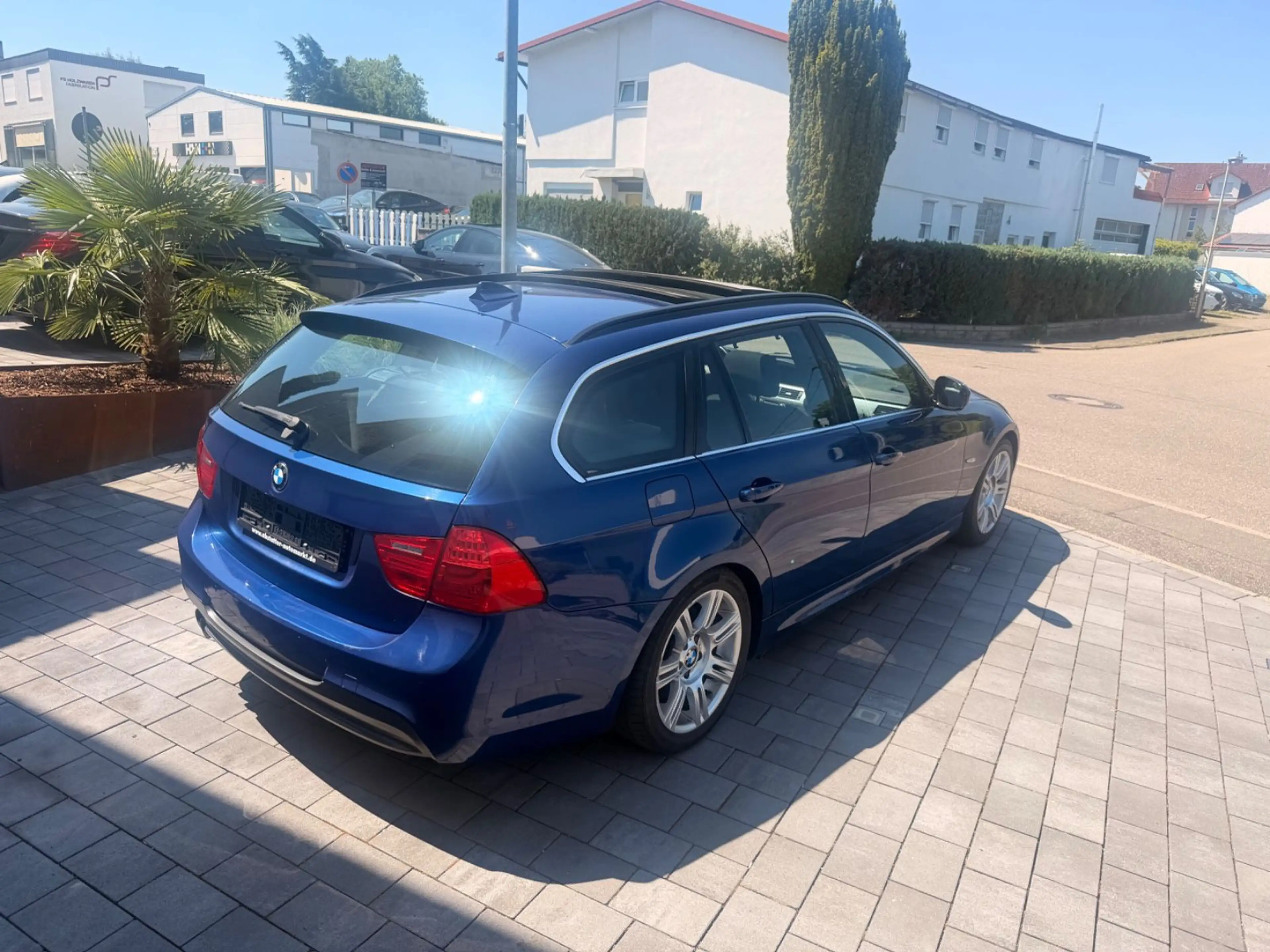 BMW 325 d Touring E91 Schalter-M-Paket — photo 4