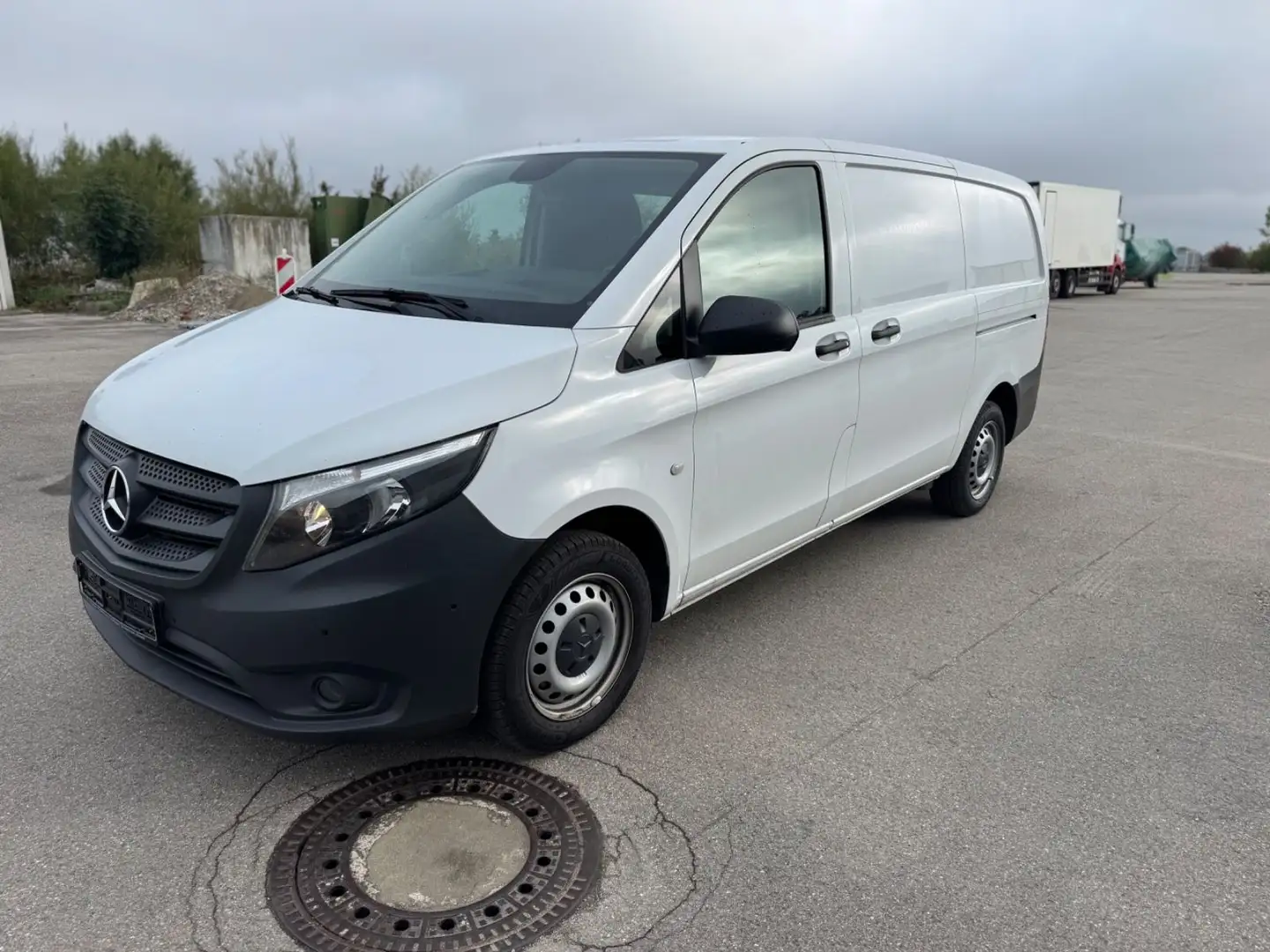 Mercedes-Benz Vito Kasten 114CDI/BT RWD lang Blanc - 2