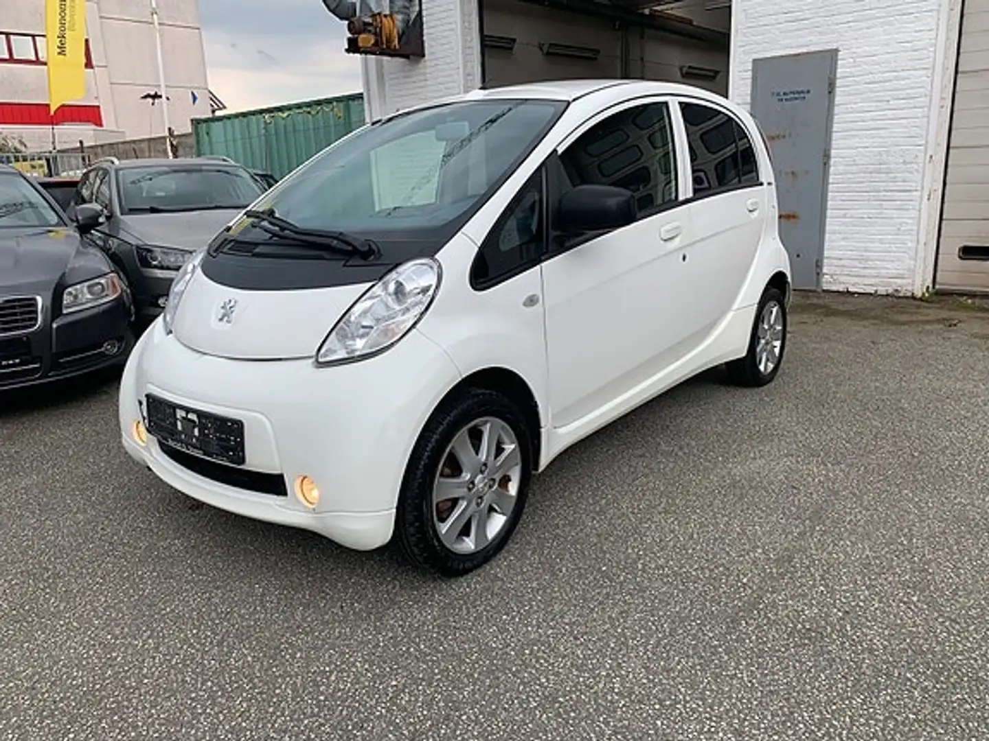 Peugeot iOn Ion 14.5 kWh IOn Weiß - 2