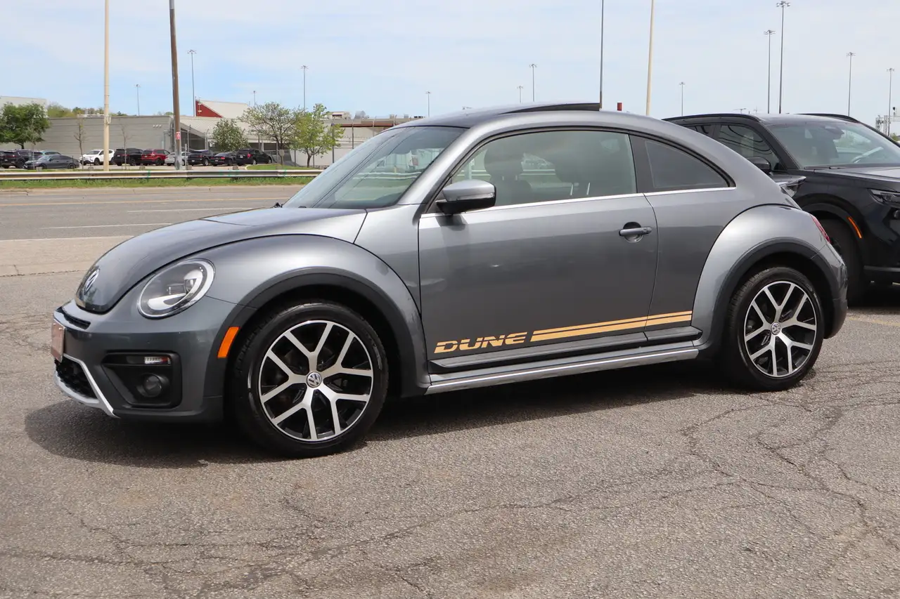 Volkswagen Beetle снимка Volkswagen Beetle