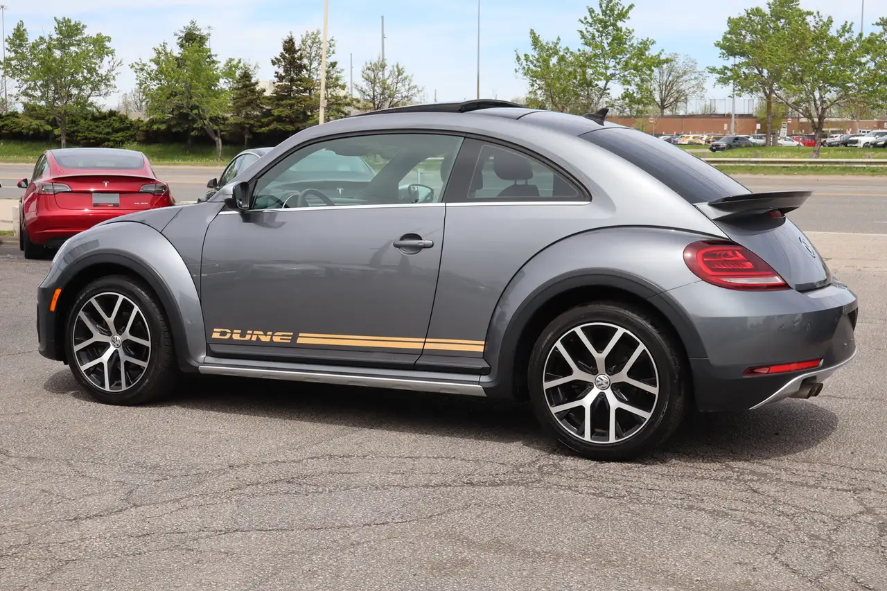 Volkswagen Beetle снимка Volkswagen Beetle