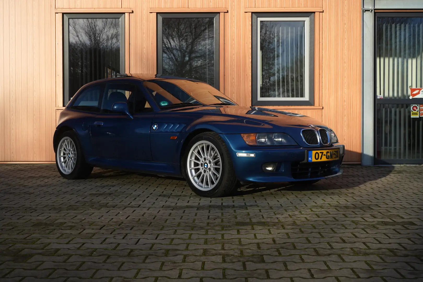 BMW Z3 Coupé 2.8 | Autom. | Zwart leer | Kanteldak Bleu - 2