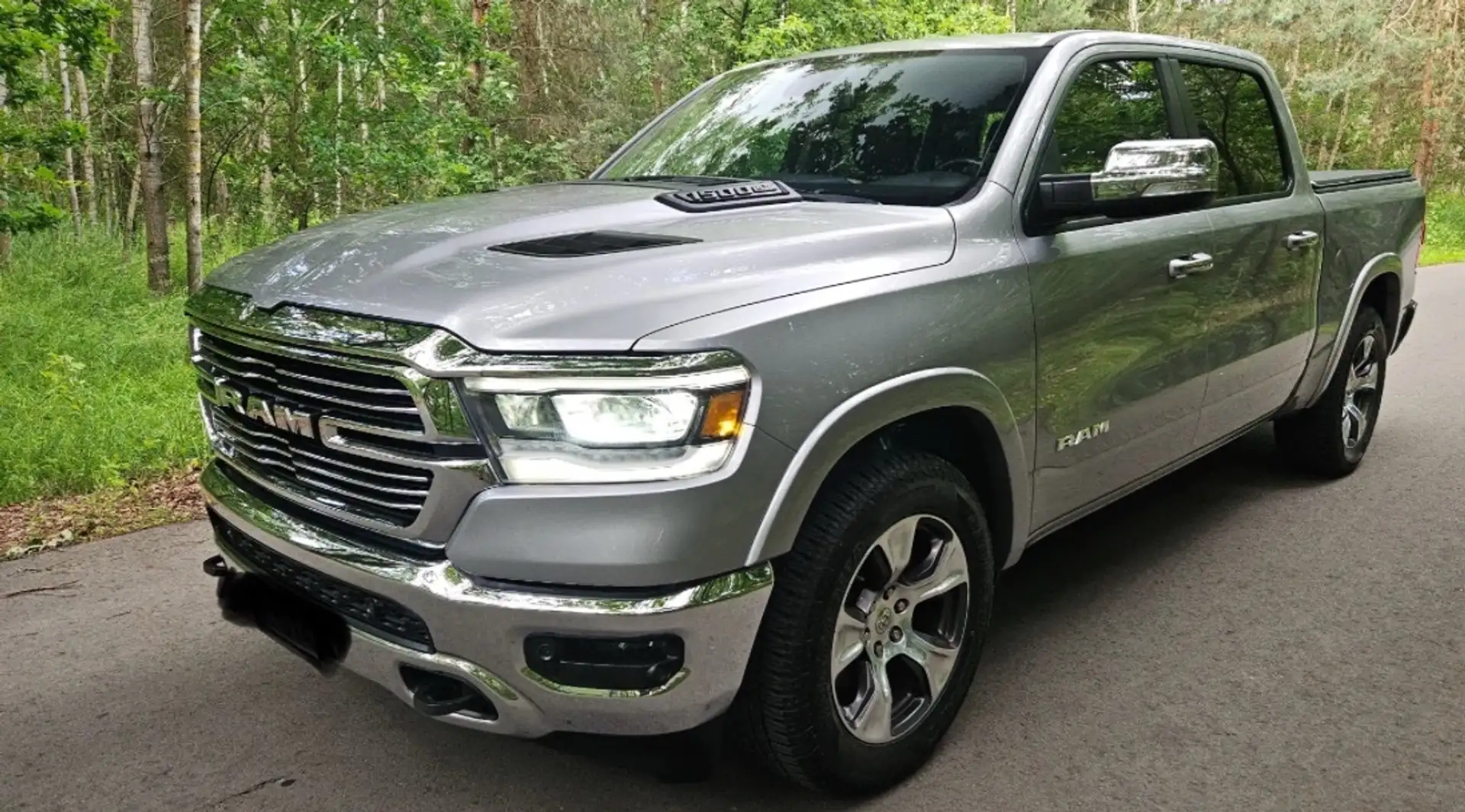Dodge RAM LARAMIE SPORT 5.7  4x4 V8 Crew CAB Grigio - 1
