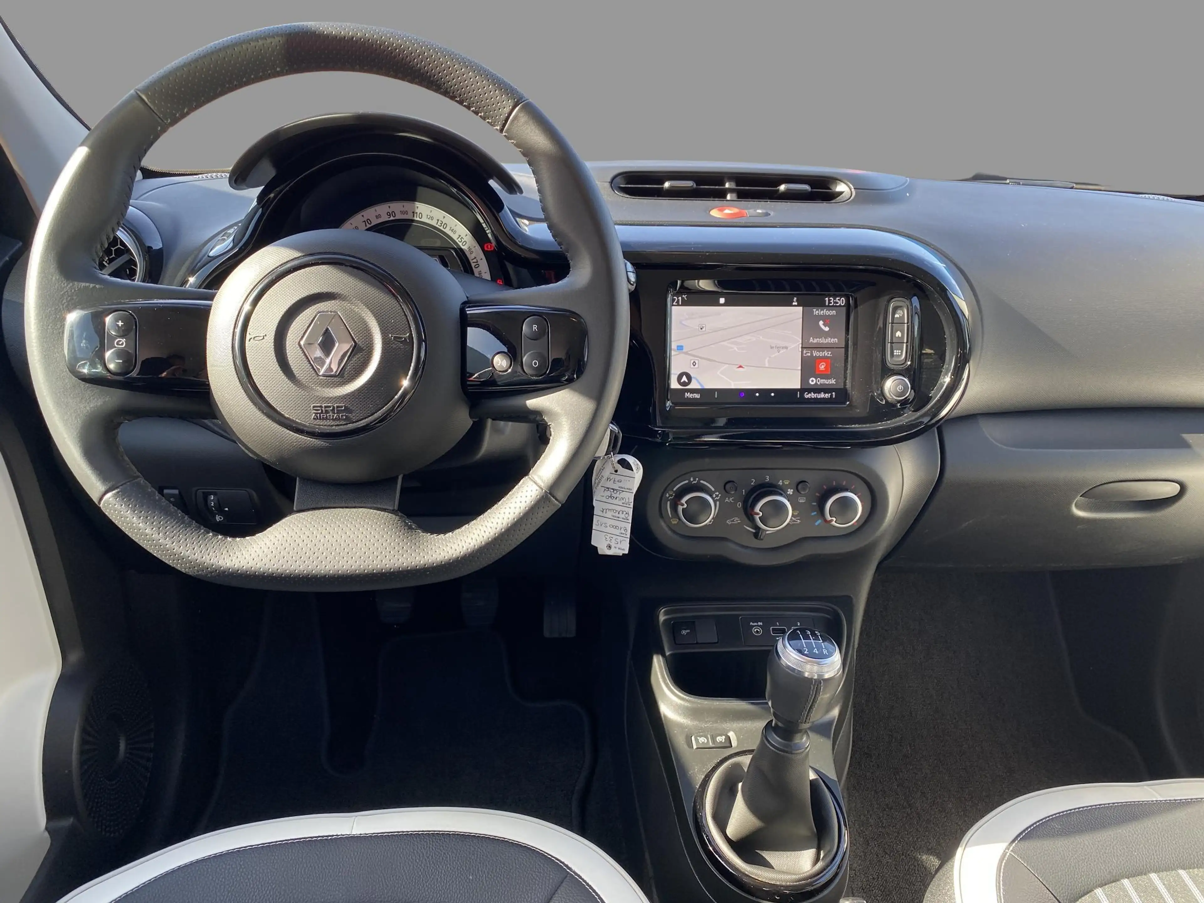 Renault Twingo Intens 0.9 SCe 65 GPF — photo 11
