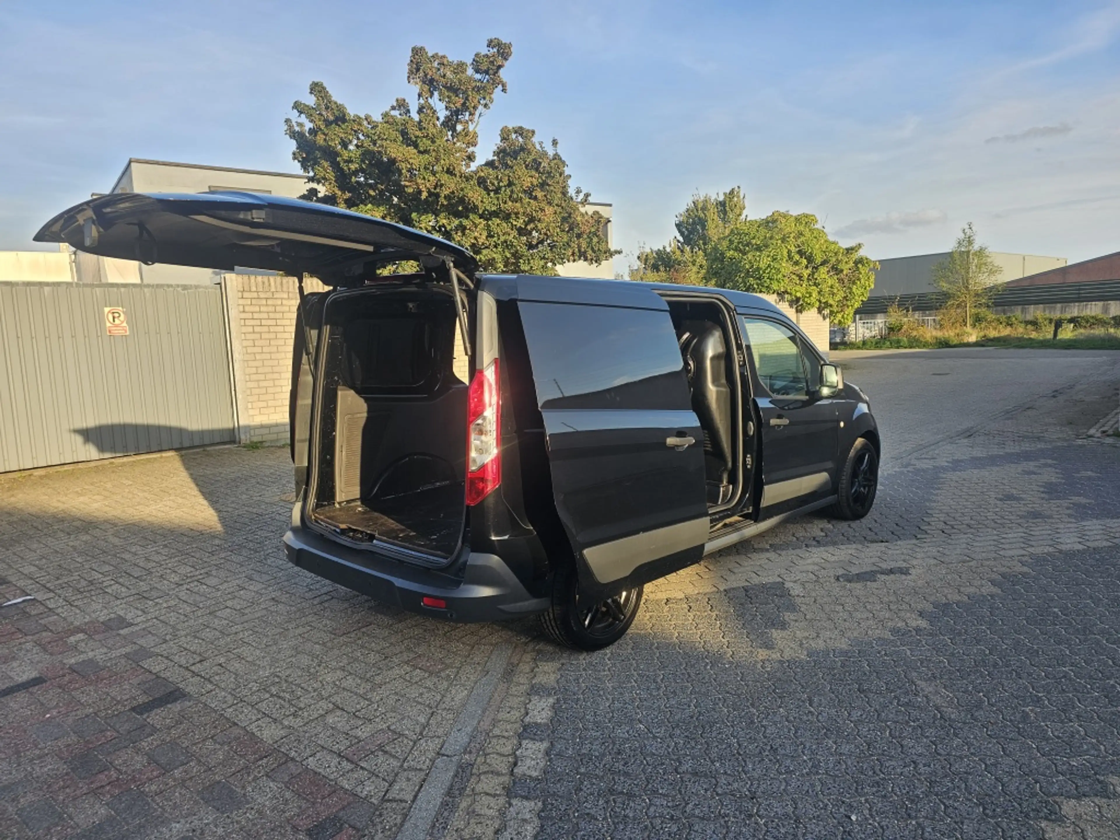 Ford Transit Connect 1.5 TDCI L2 Trend — photo 20