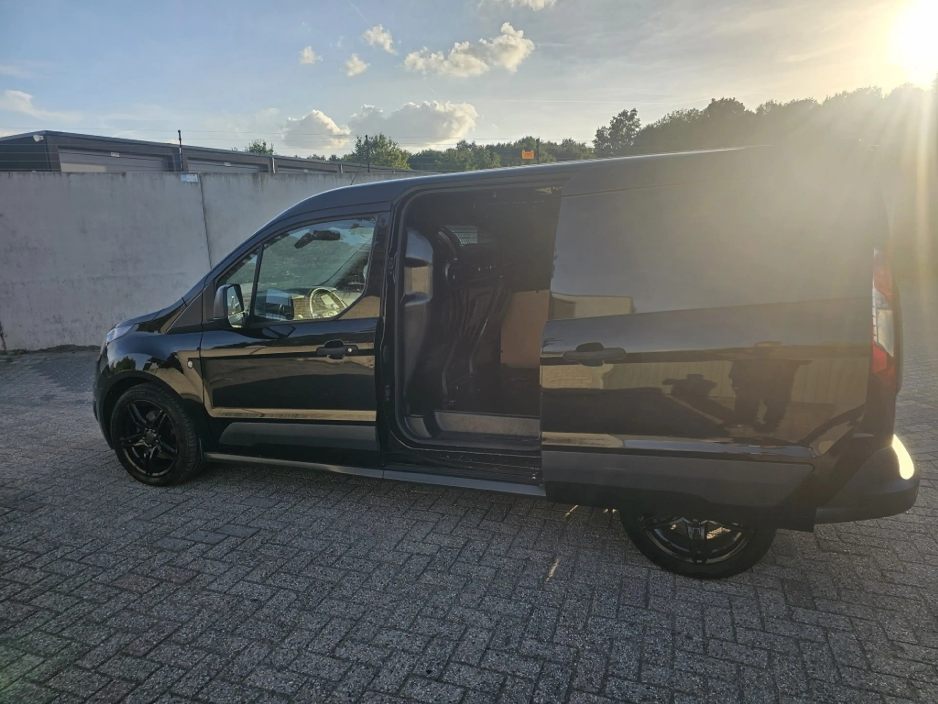 Ford Transit Connect 1.5 TDCI L2 Trend — photo 13