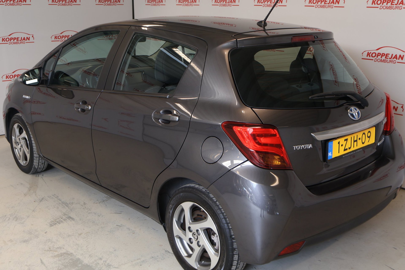Toyota Yaris 1.5 Hybrid Lease NL auto, Cruise controle, navigat — photo 5