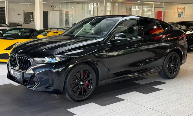 BMW X6 view 2