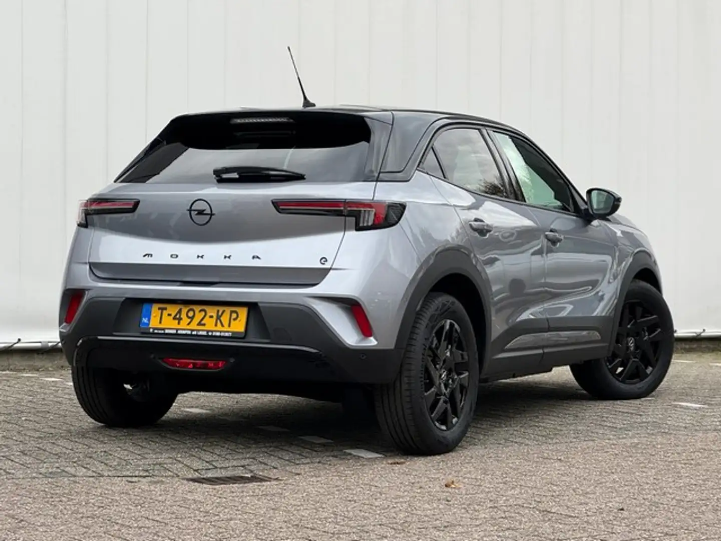 Opel Mokka-E Electric GS Black Line 50 kWh met Navi/Camera, Dod Gris - 2