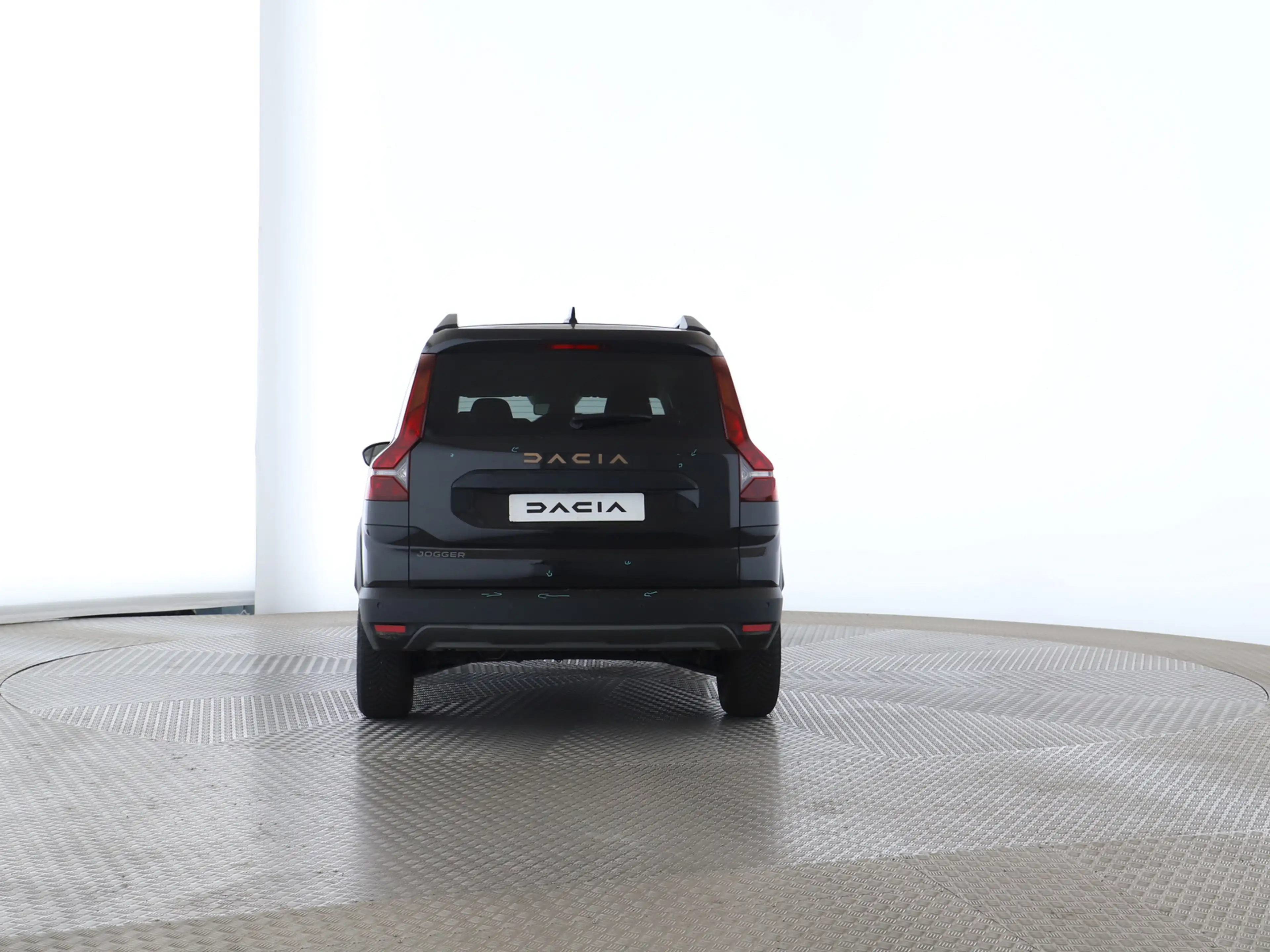 Dacia Jogger Extreme TCe 110 7-Sitzer SHZ PDC KLIMA BT — photo 3