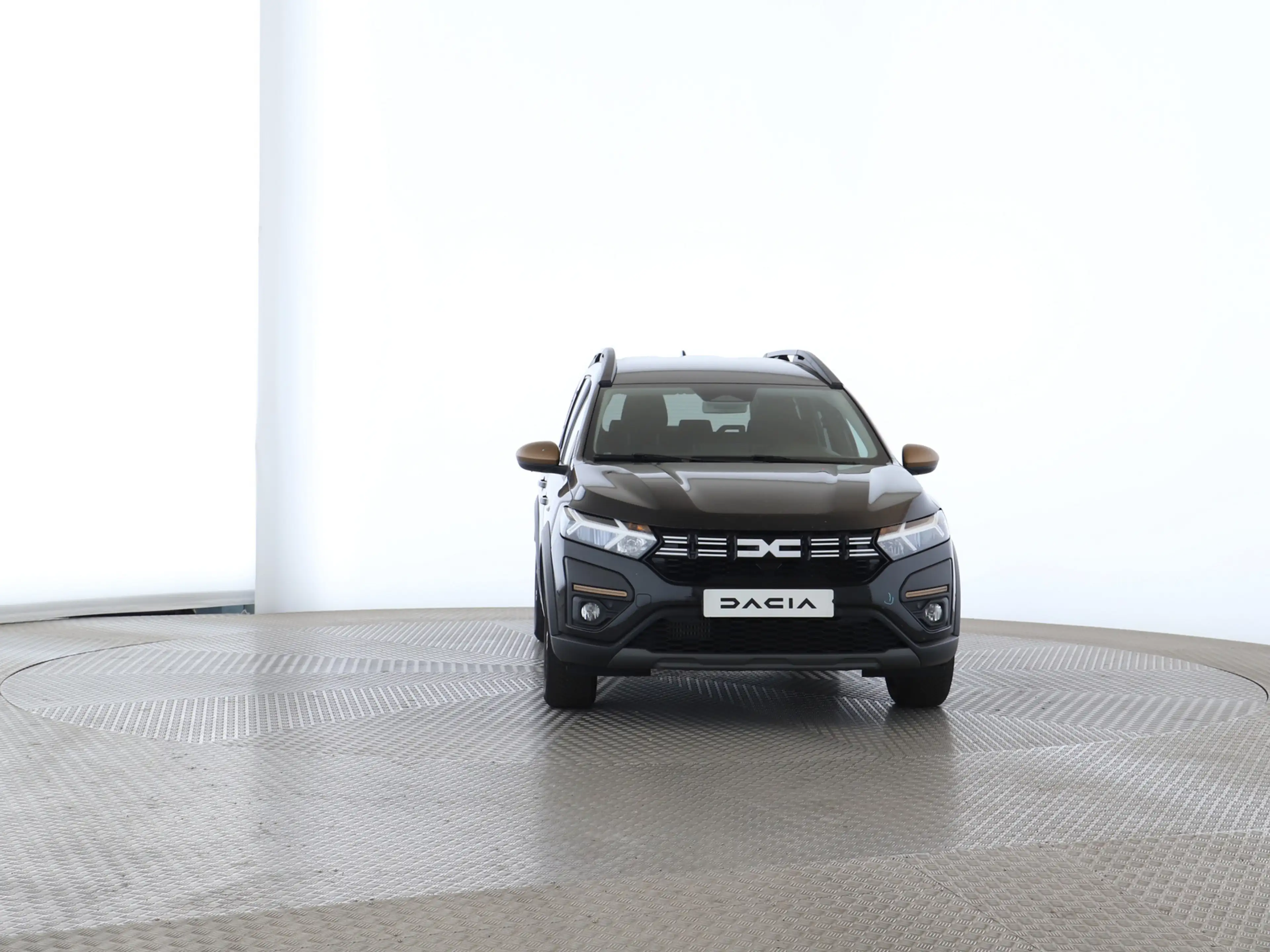 Dacia Jogger Extreme TCe 110 7-Sitzer SHZ PDC KLIMA BT — photo 4