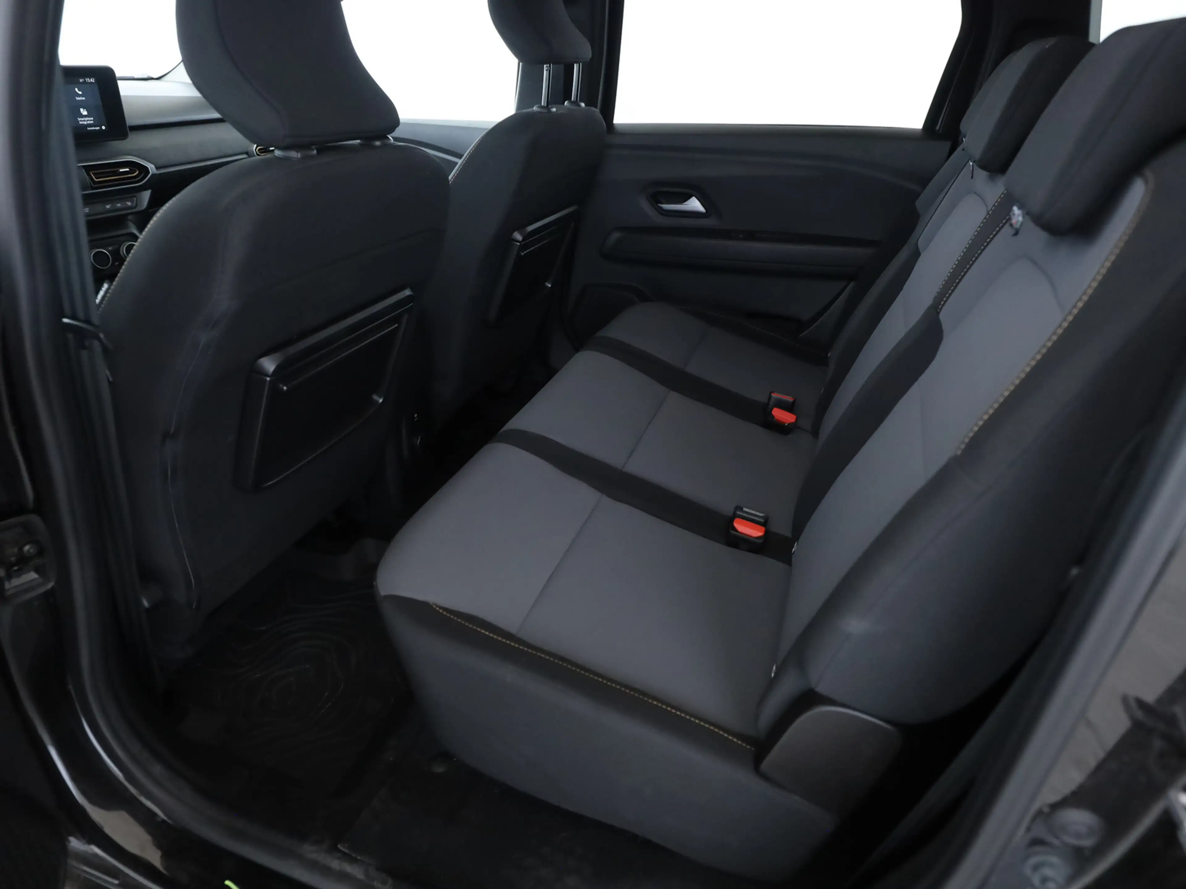 Dacia Jogger Extreme TCe 110 7-Sitzer SHZ PDC KLIMA BT — photo 10