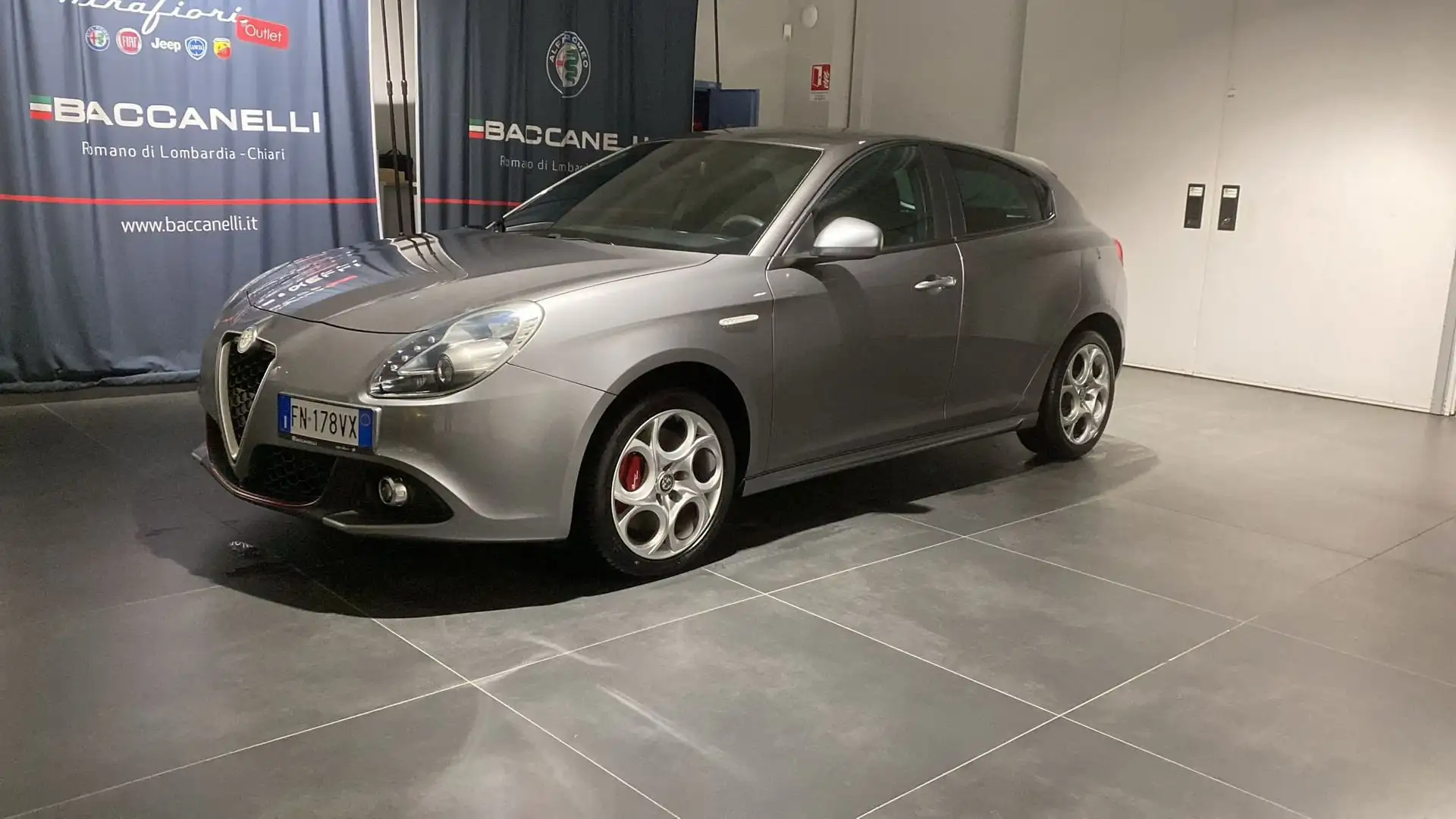 Alfa Romeo Giulietta Giulietta 1.4 Turbo 120 CV Super Grigio - 1