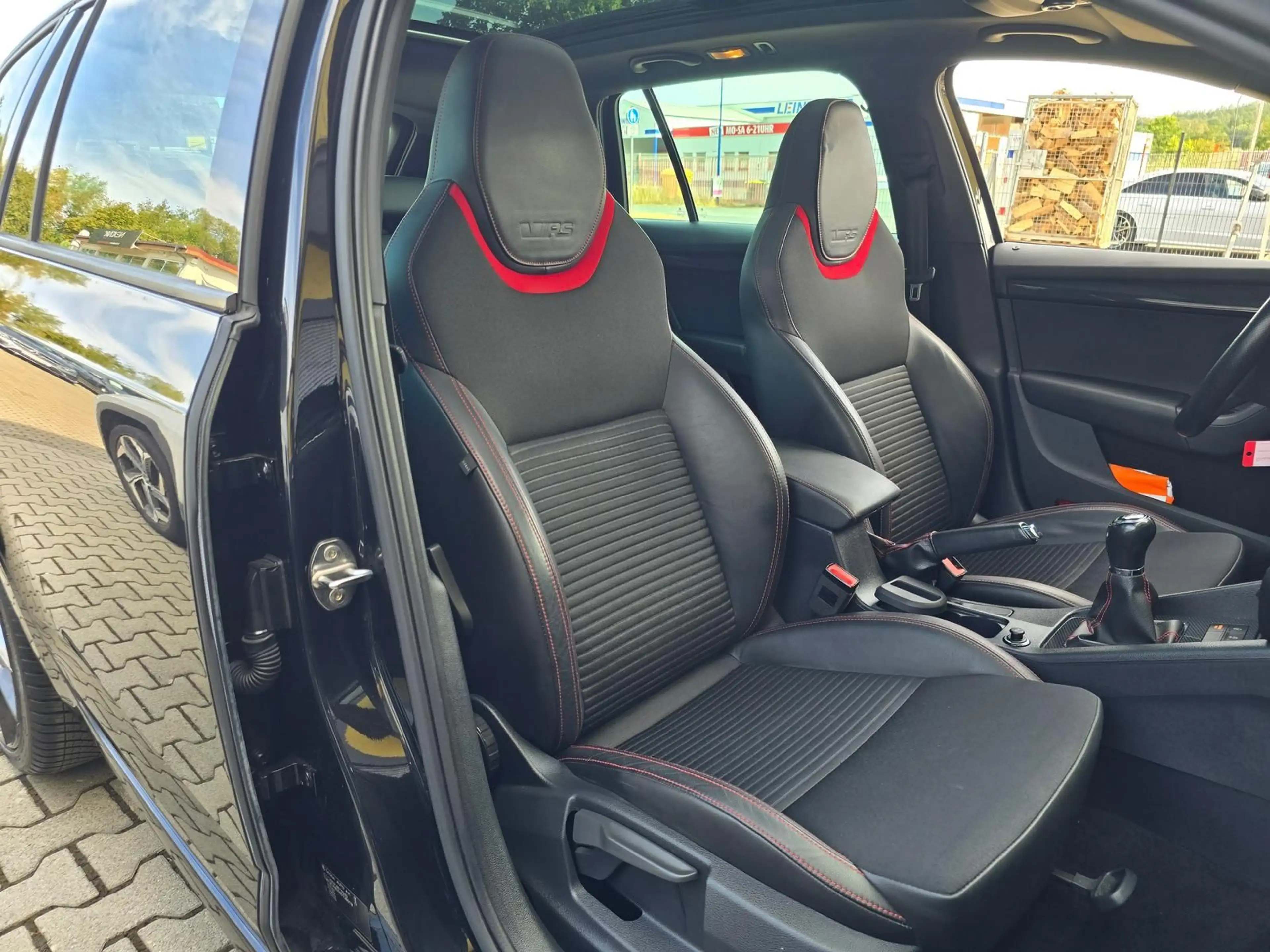 Skoda Octavia RS 2.0 TSI°Pano°SmartLink°RFK°AHK°BiXeno — photo 13