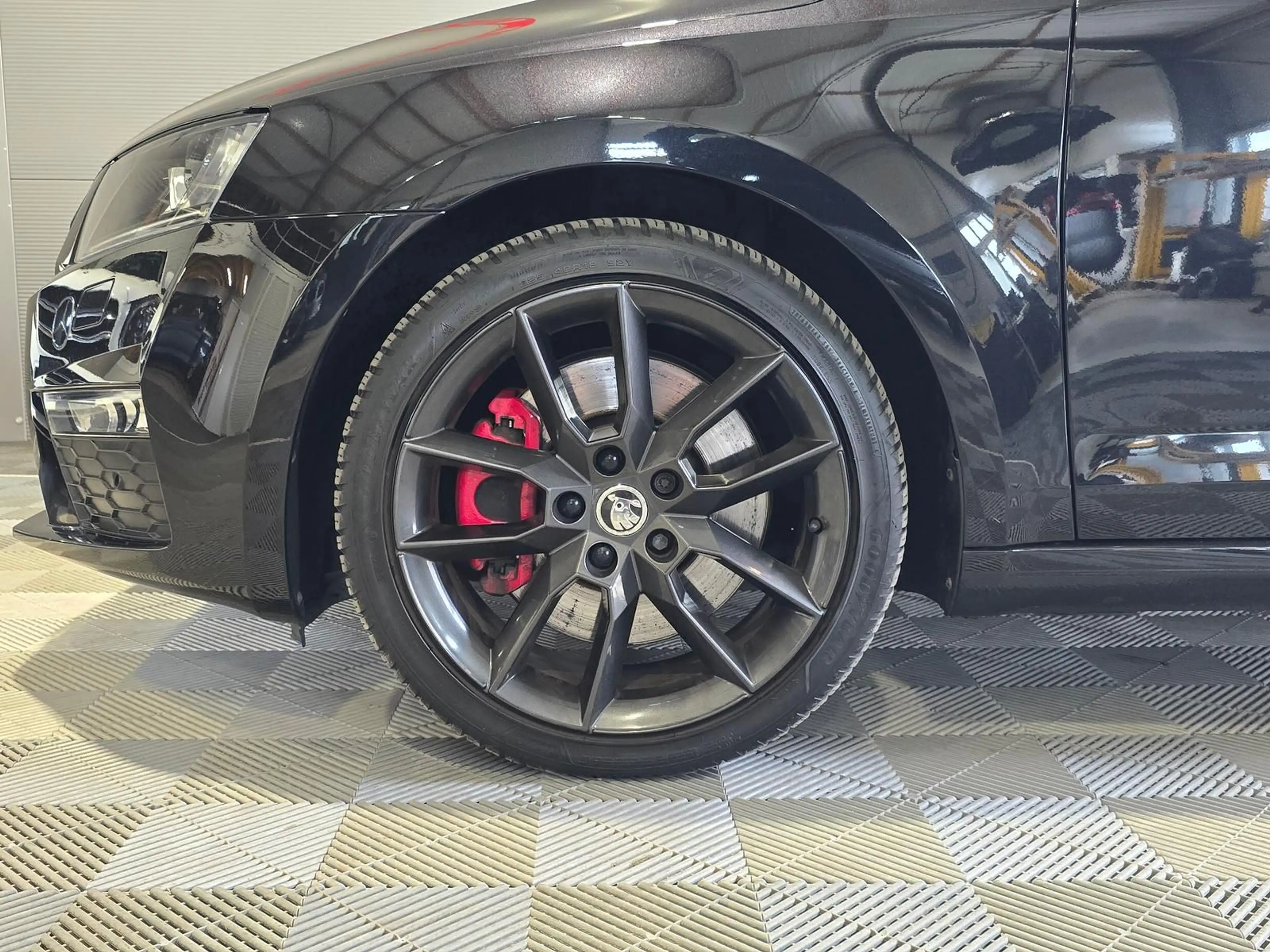 Skoda Octavia RS 2.0 TSI°Pano°SmartLink°RFK°AHK°BiXeno — photo 10