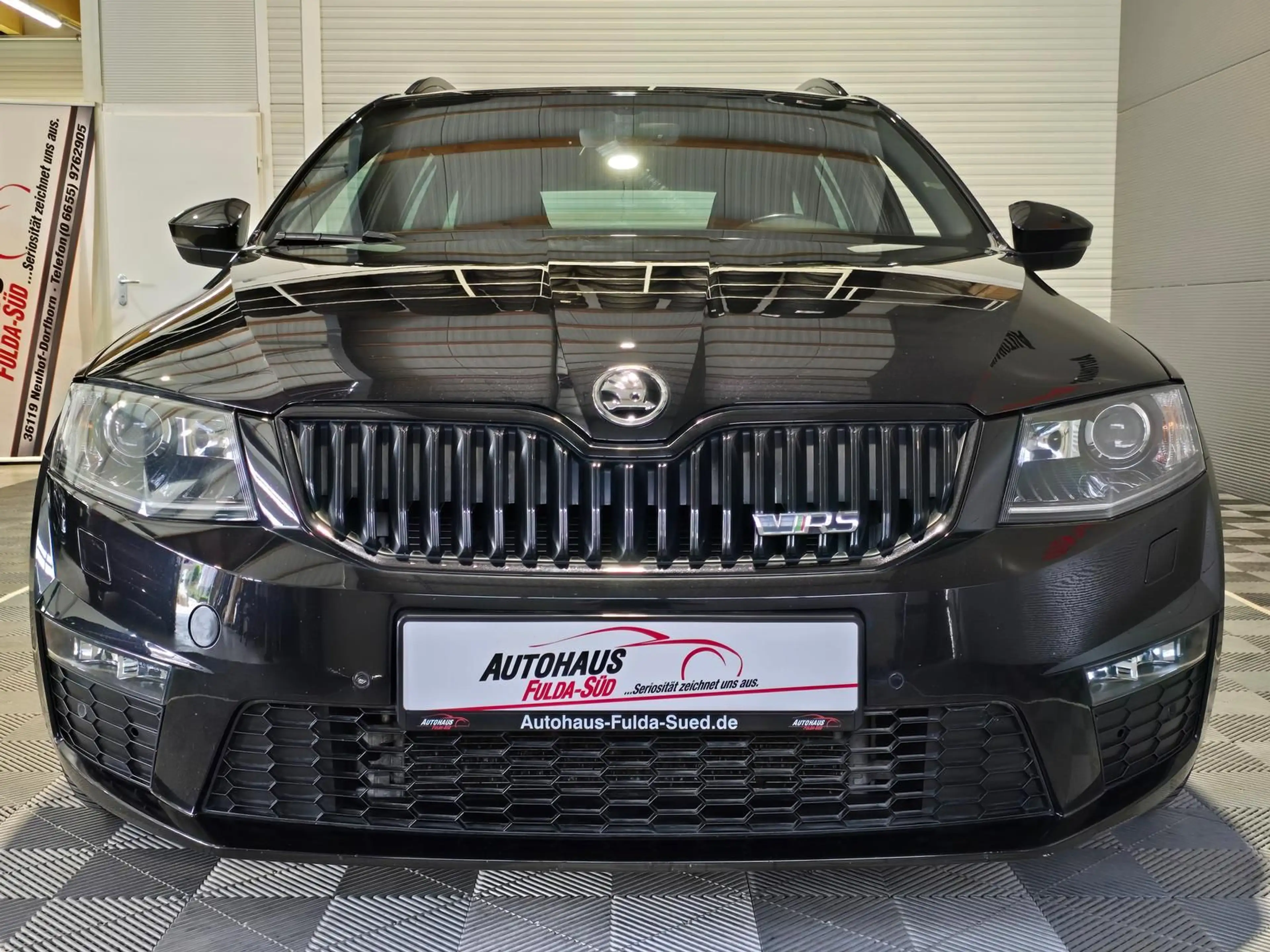 Skoda Octavia RS 2.0 TSI°Pano°SmartLink°RFK°AHK°BiXeno — photo 9