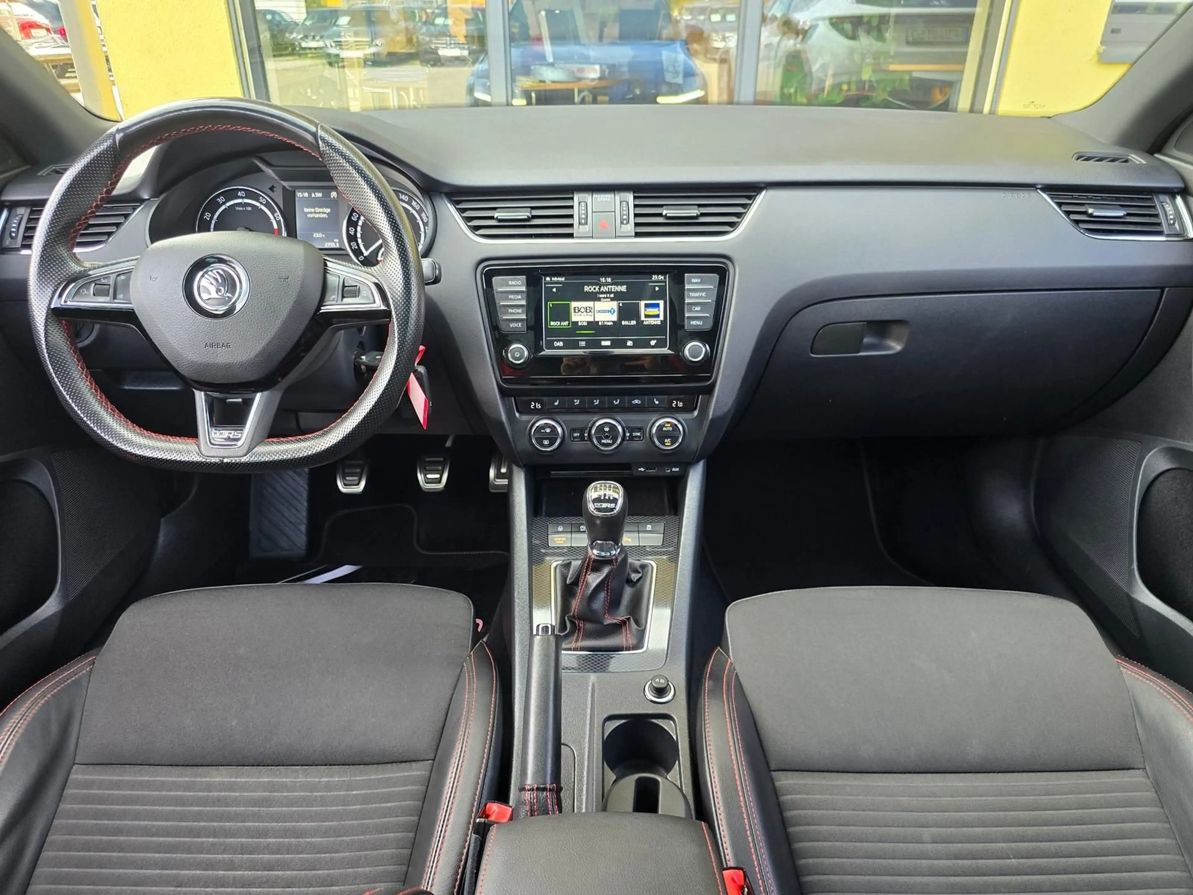 Skoda Octavia RS 2.0 TSI°Pano°SmartLink°RFK°AHK°BiXeno — photo 15