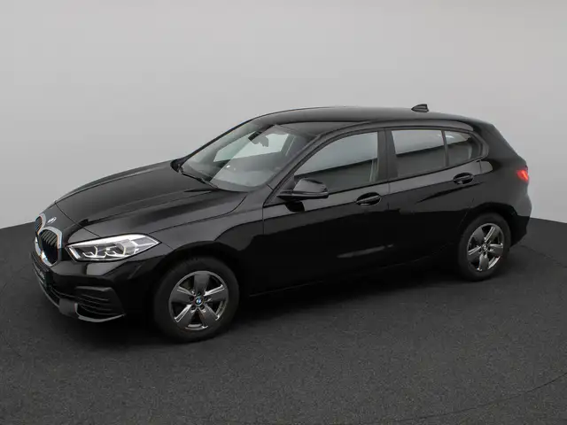 BMW 1 Series view 12