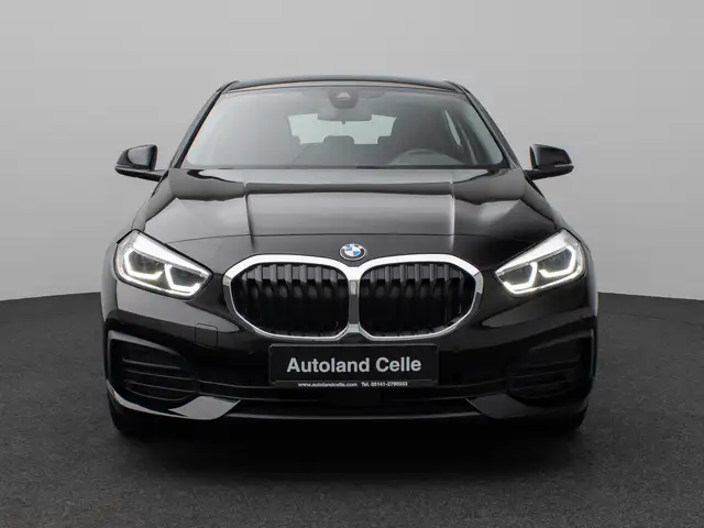 BMW 1 Series view 2