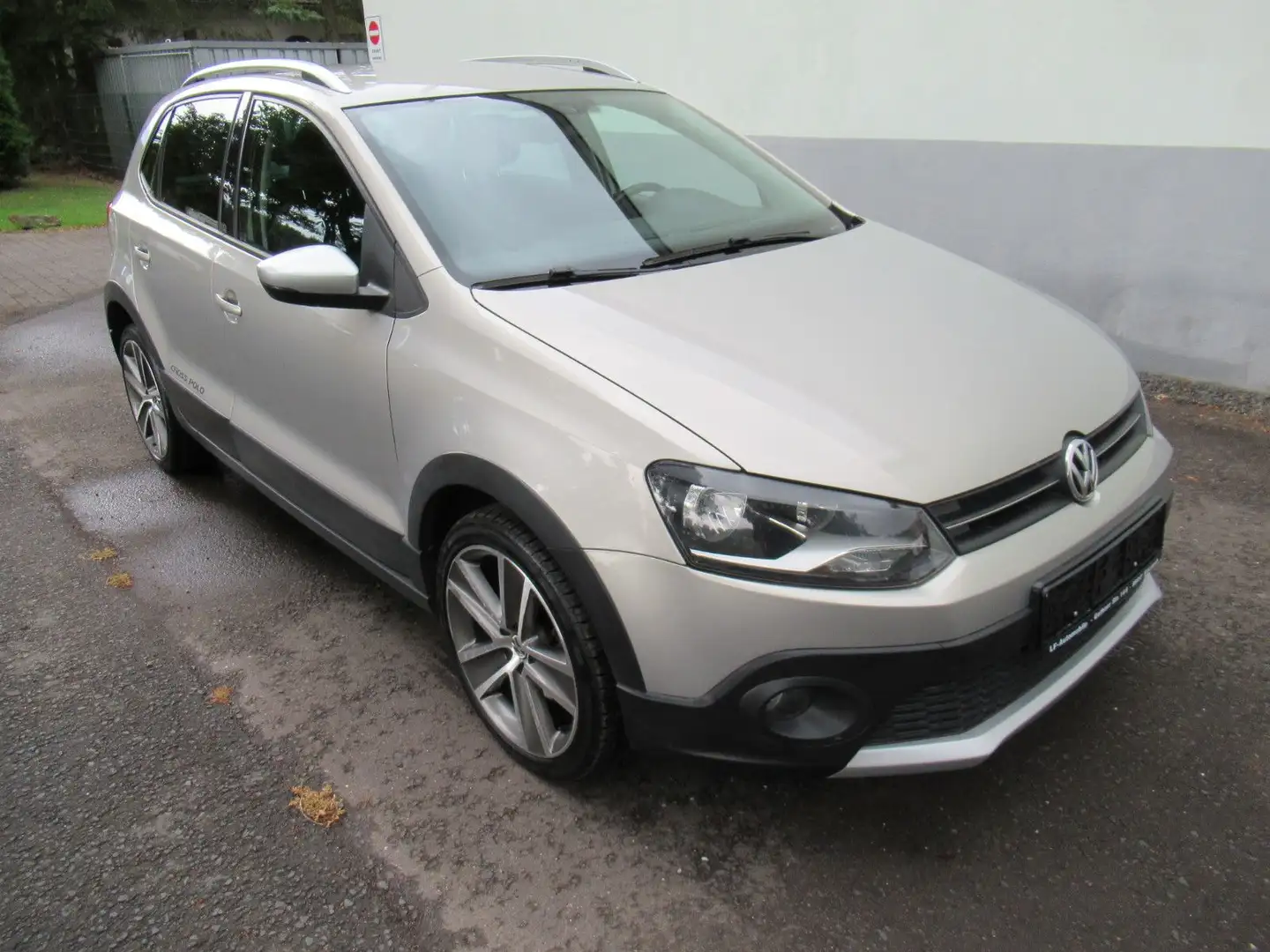 Volkswagen Polo 1.6 TDI Cross Team 2.Hd./Klima/LM/AHK... Grau - 1