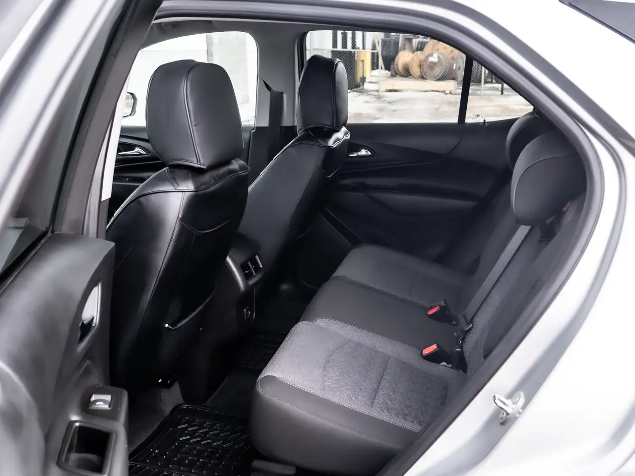 Chevrolet Equinox снимка Chevrolet Equinox