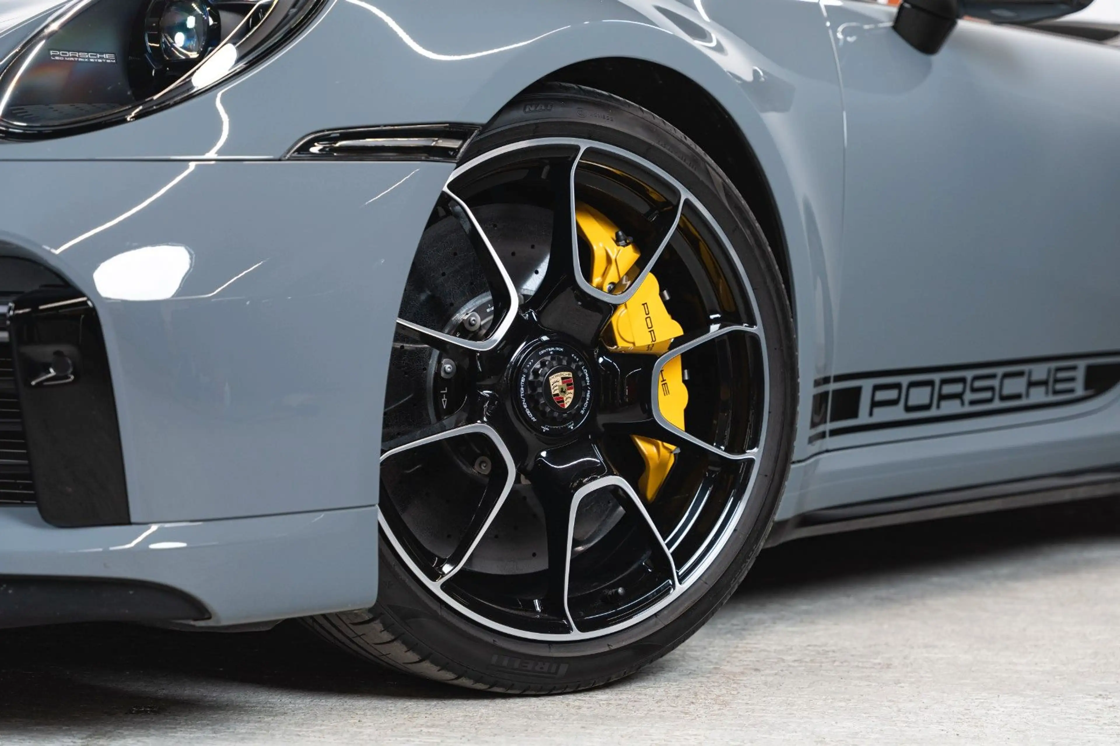 Porsche 911 Turbo S Cabriolet*Exclusive Manufaktur* — photo 14