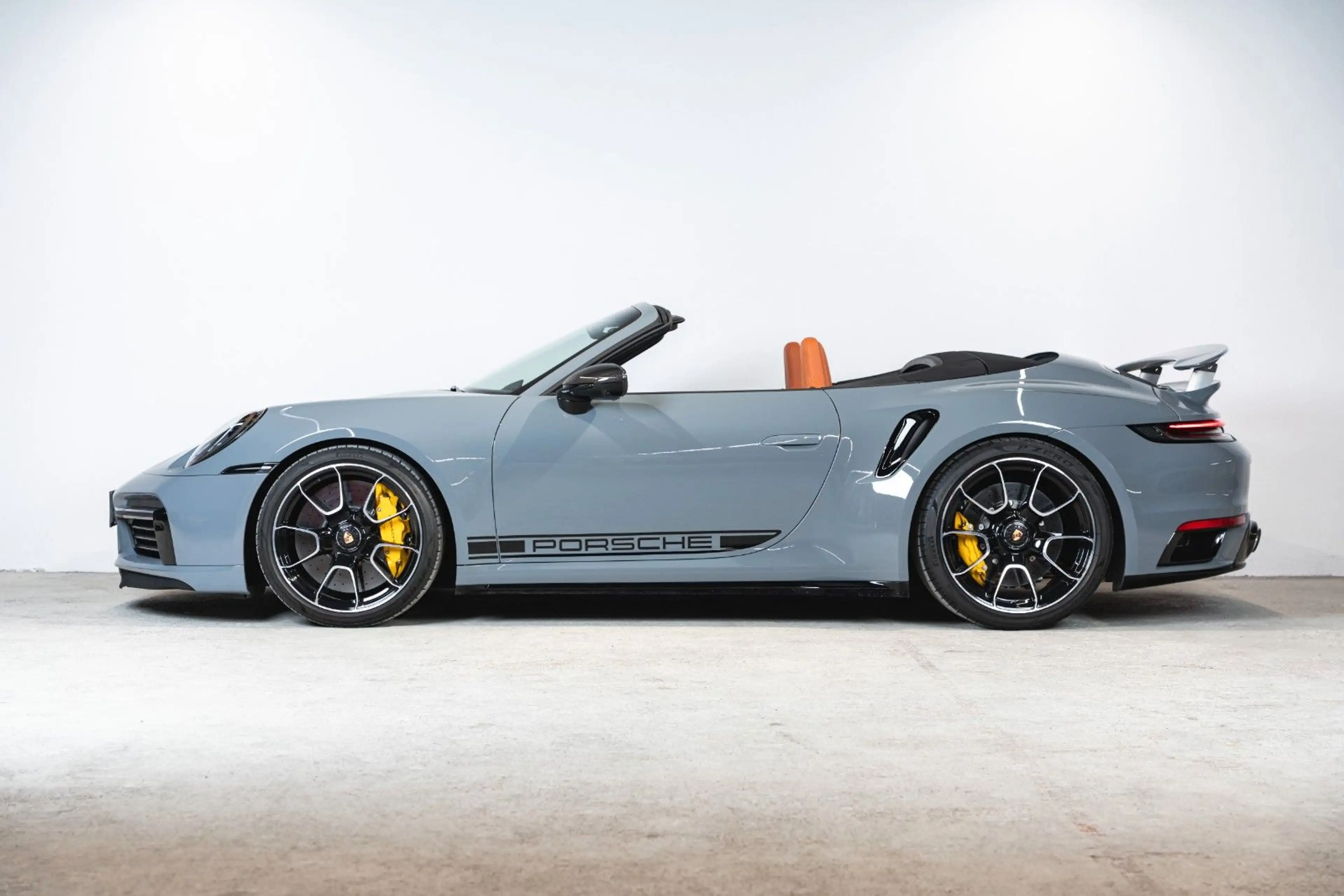 Porsche 911 Turbo S Cabriolet*Exclusive Manufaktur* — photo 5