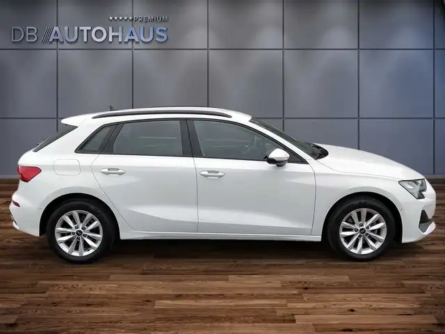 Audi A3 view 3
