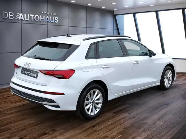 Audi A3 view 4