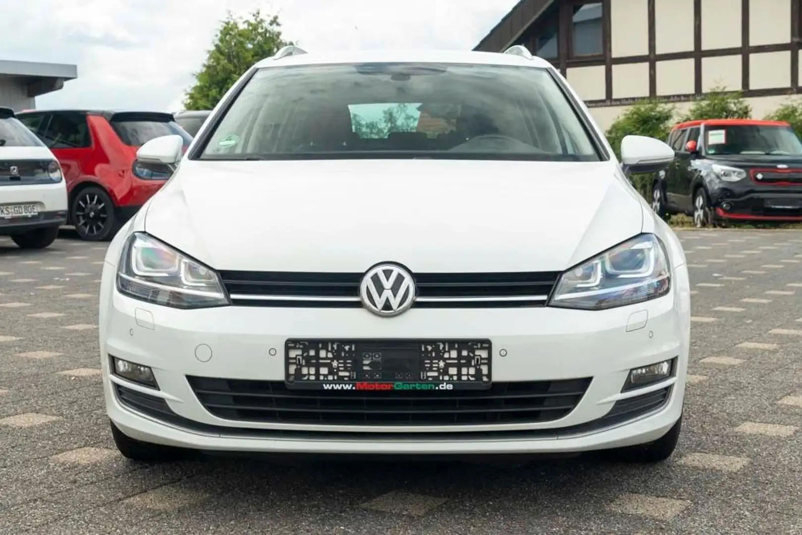 Volkswagen Golf VII Variant Highline DSG Navi Wit - 2