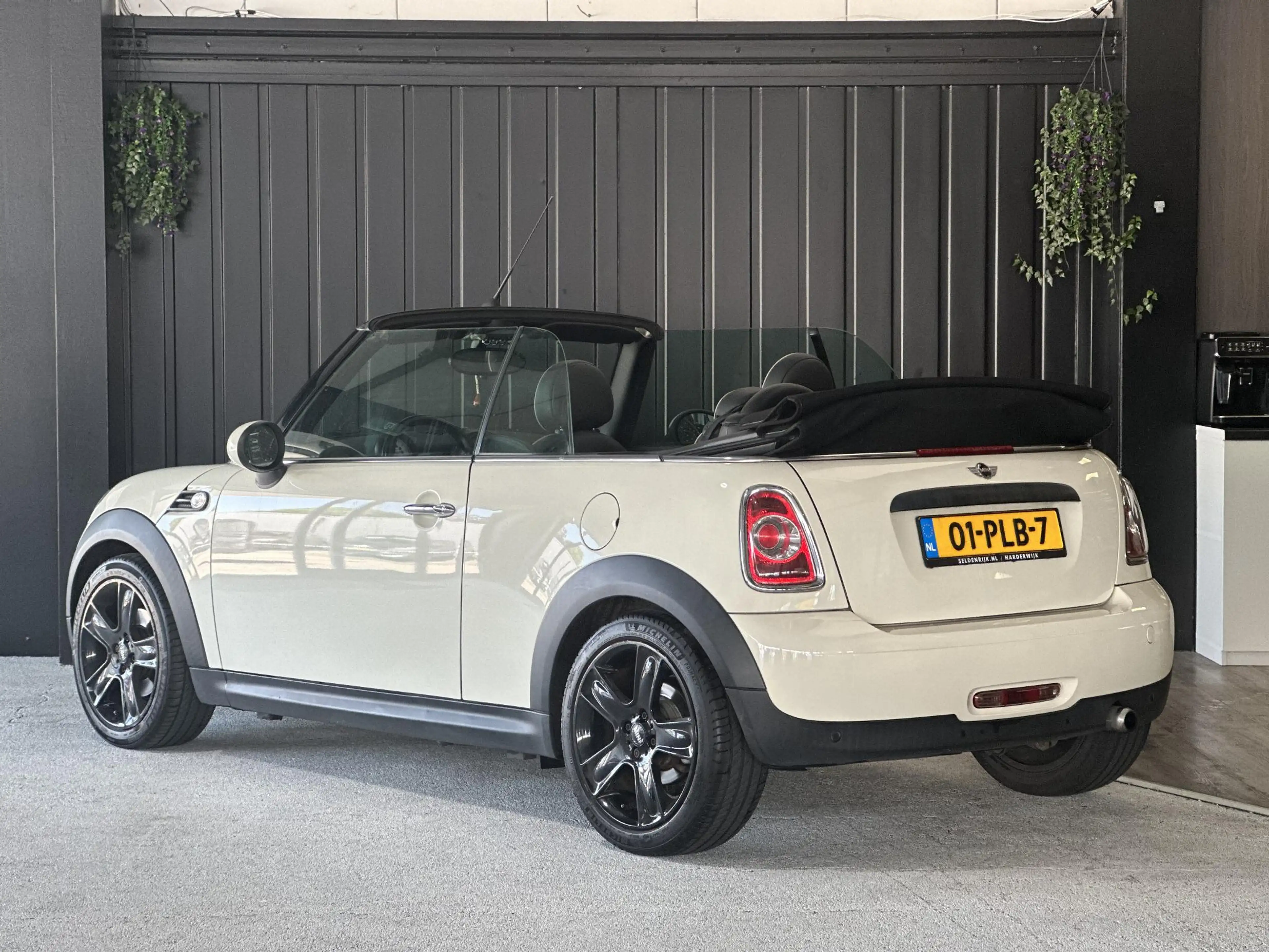 MINI One Cabrio 1.6 Chili | Airco | Leder | Parkeersensoren Achter — photo 6