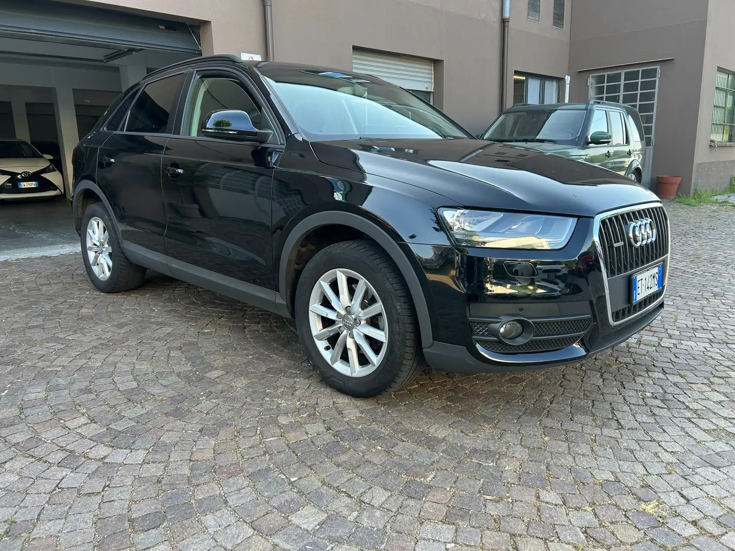 Audi Q3 Q3 2.0 tdi Adv quattro 140cv s-tronic Nero - 2