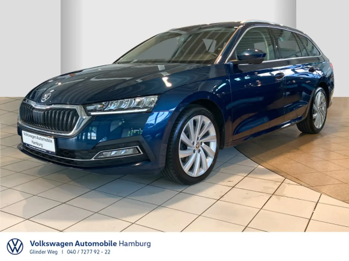 Skoda Octavia Combi 2.0 TDI Style DSG AHK Navi LM18 Blau - 1