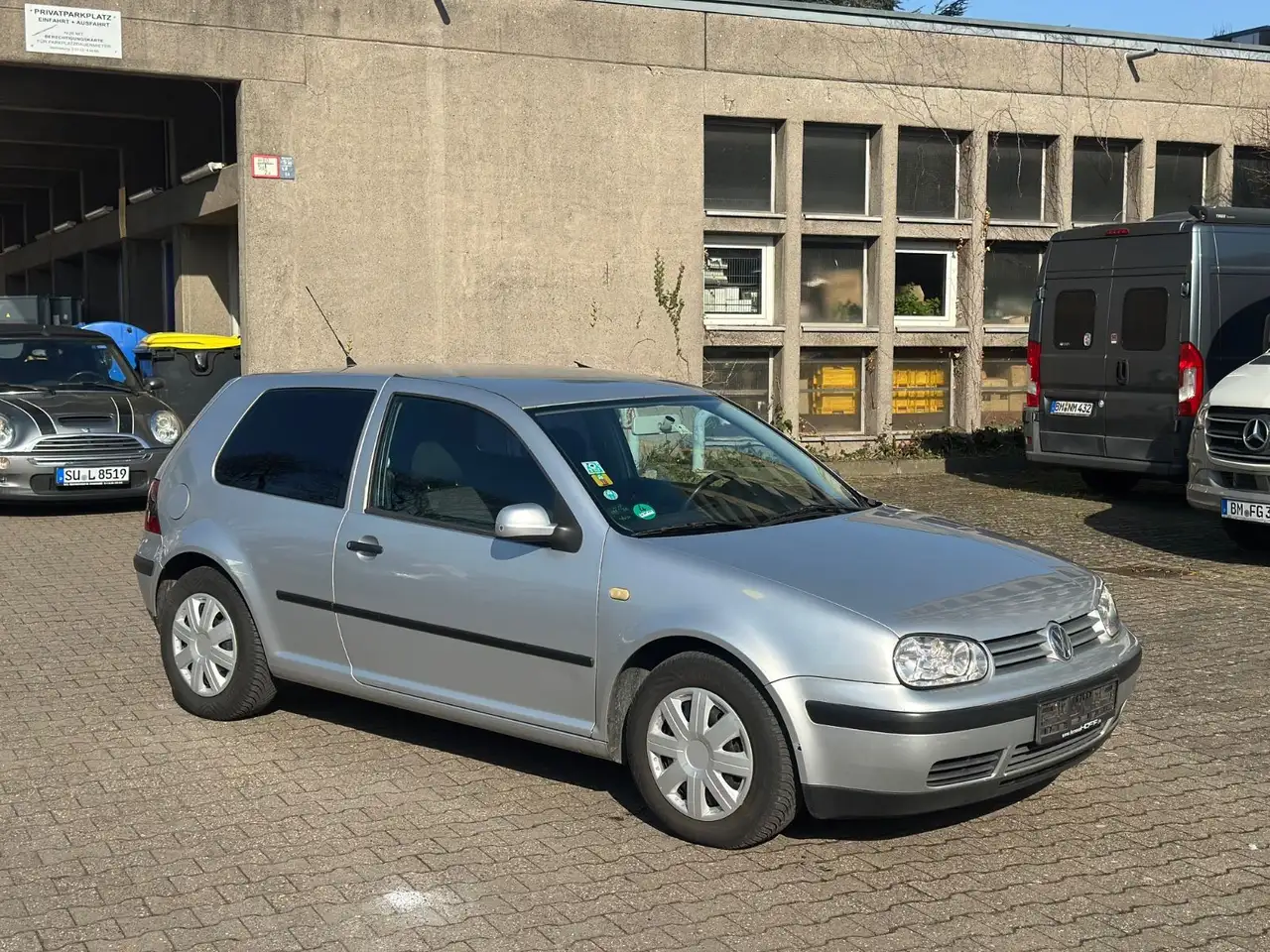 Volkswagen Golf 2.0 Auto Trendline AHK/ TÜV NEU, foto 3