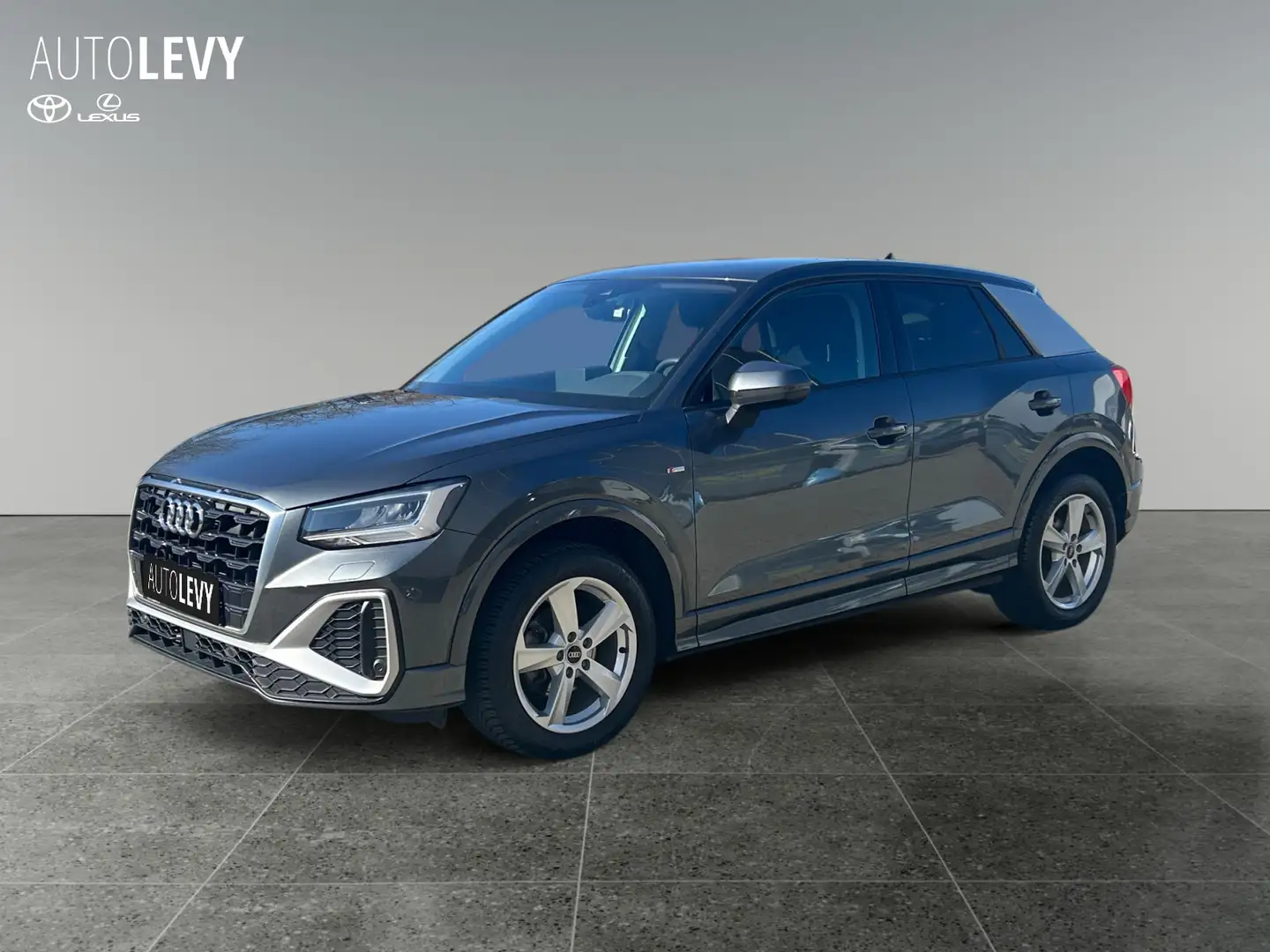 Audi Q2 35 TFSI S tronic S Line PDC*NAVI*SHZ*LED Gris - 2