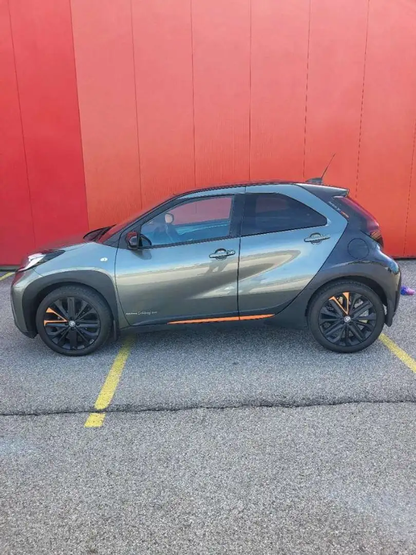 Toyota Aygo X Grün - 1