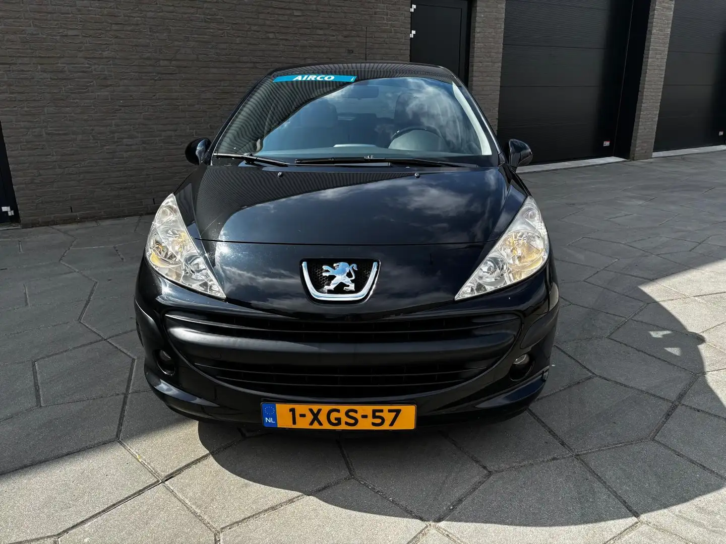 Peugeot 207 1.6 VTi XS |Erg leuke 5 Drs | Airco|4 x Nieuw All- Zwart - 2