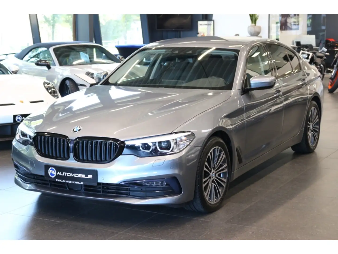 BMW 525 d Sport Line*Navi*Finanz.ab 4,49% Modrá - 1