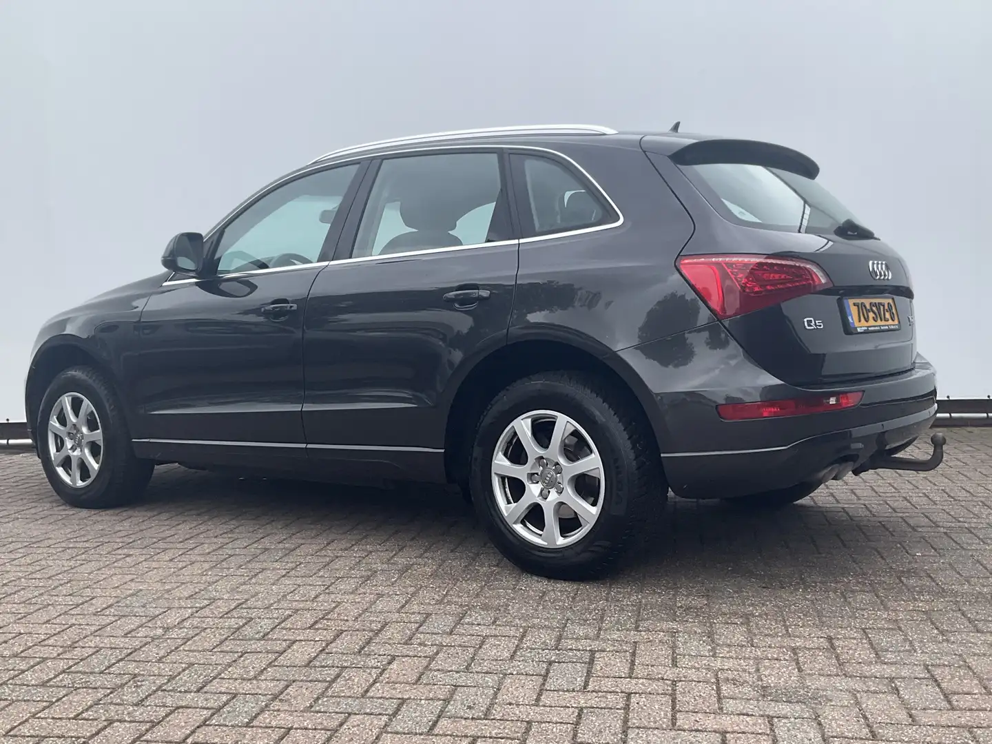 Audi Q5 2.0 TDI quattro Pro Line Automaat Trekhaak Leder N Grey - 2
