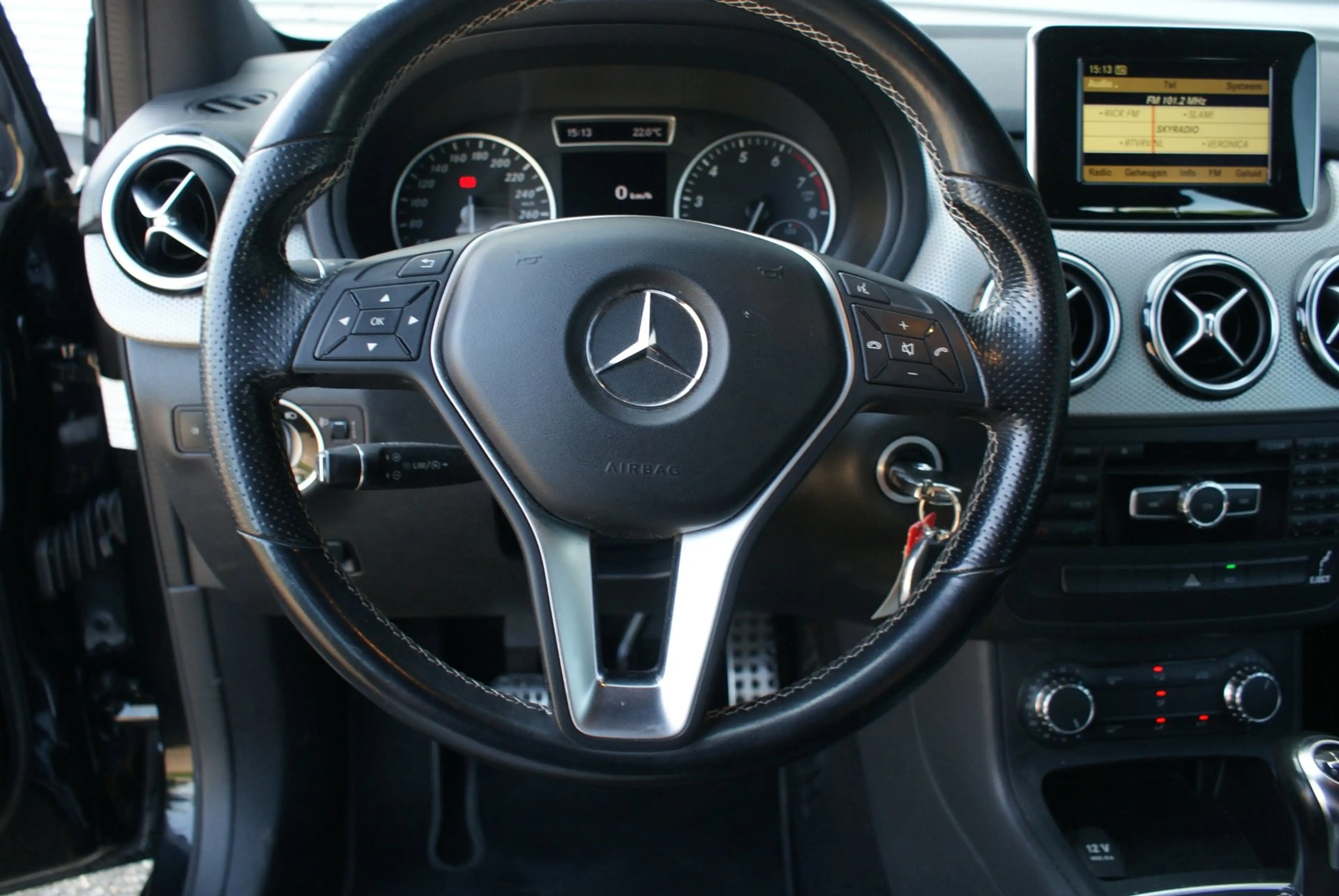 Mercedes-Benz B 180 | Org NL Auto | Nieuw model | — photo 18