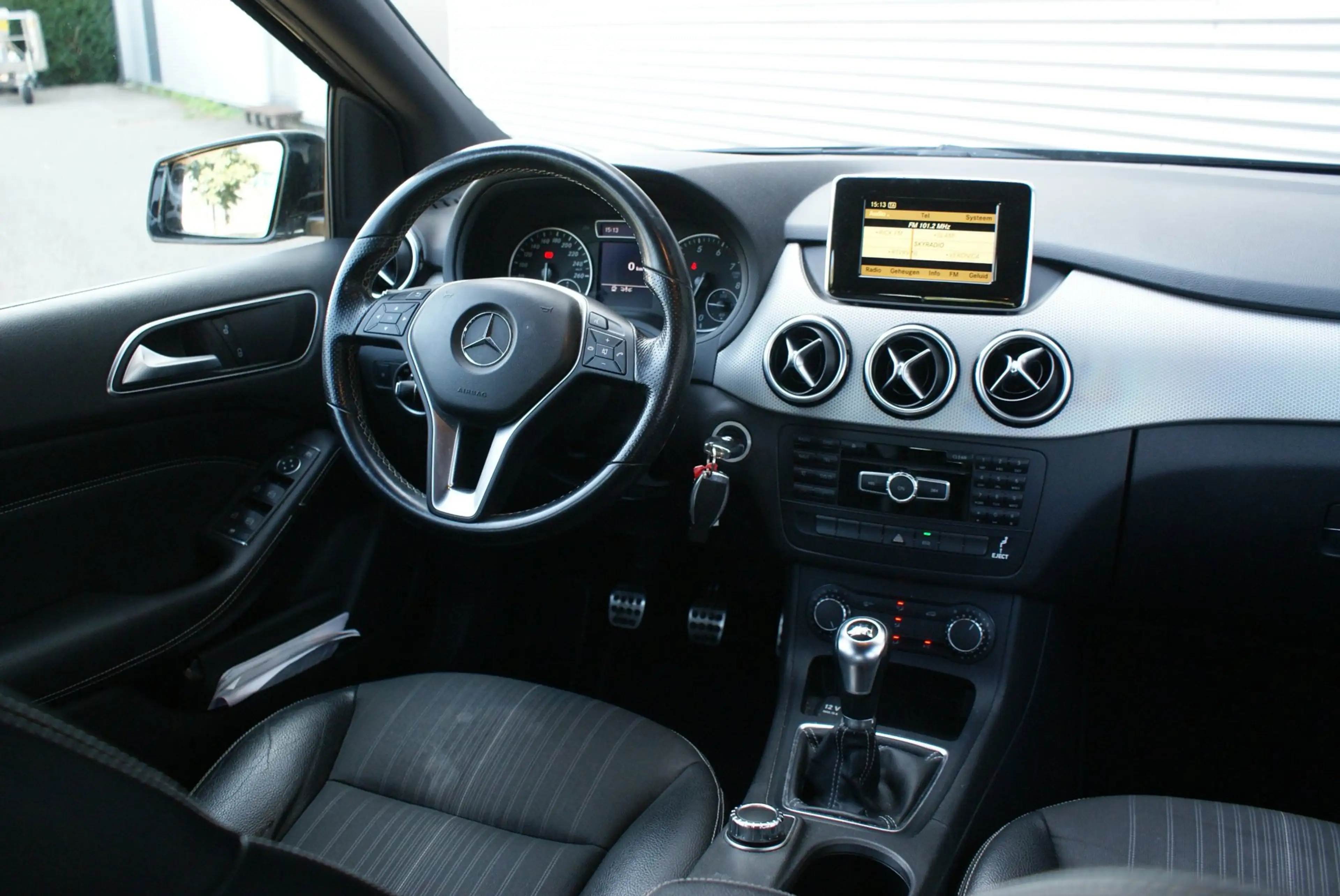 Mercedes-Benz B 180 | Org NL Auto | Nieuw model | — photo 16