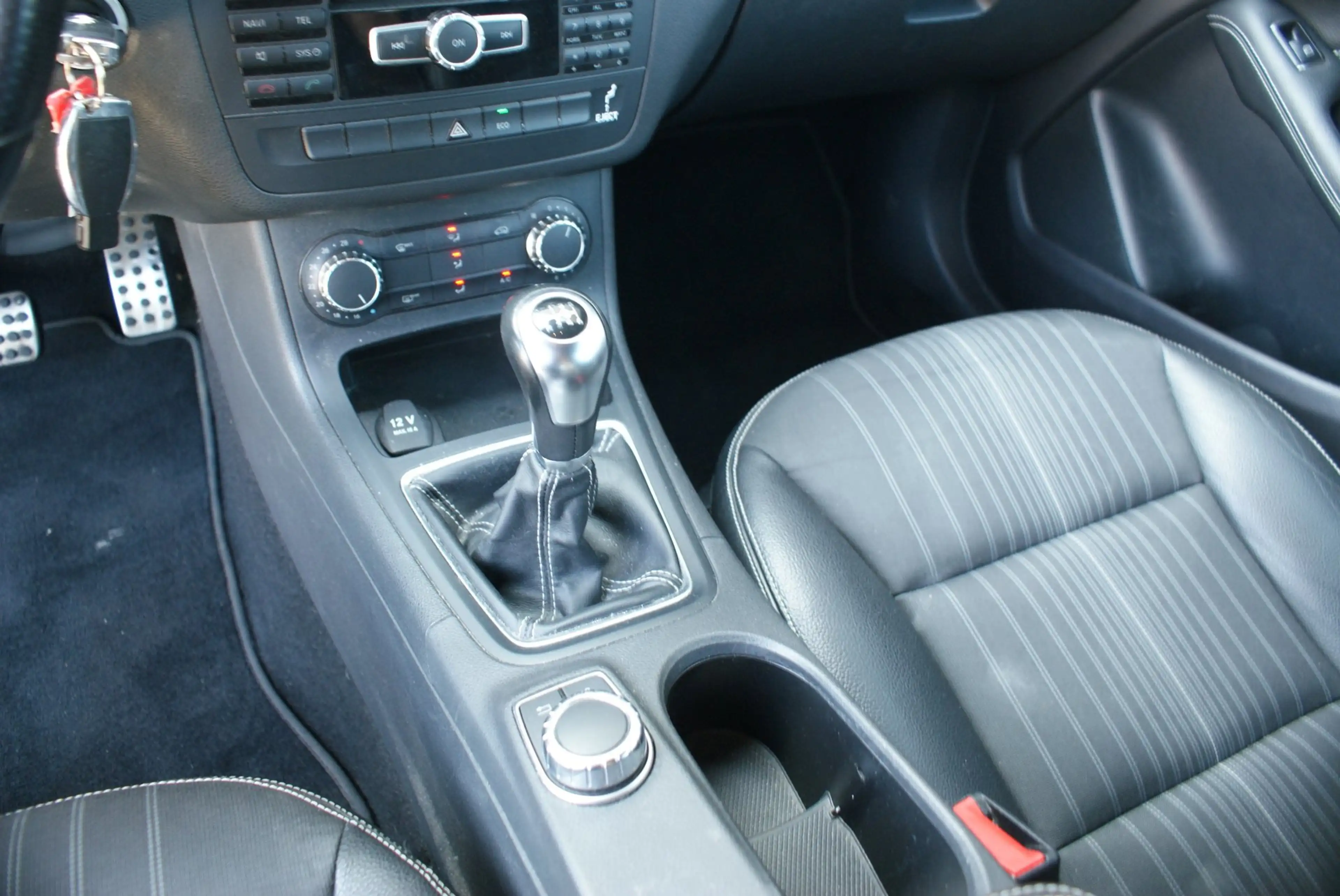 Mercedes-Benz B 180 | Org NL Auto | Nieuw model | — photo 21