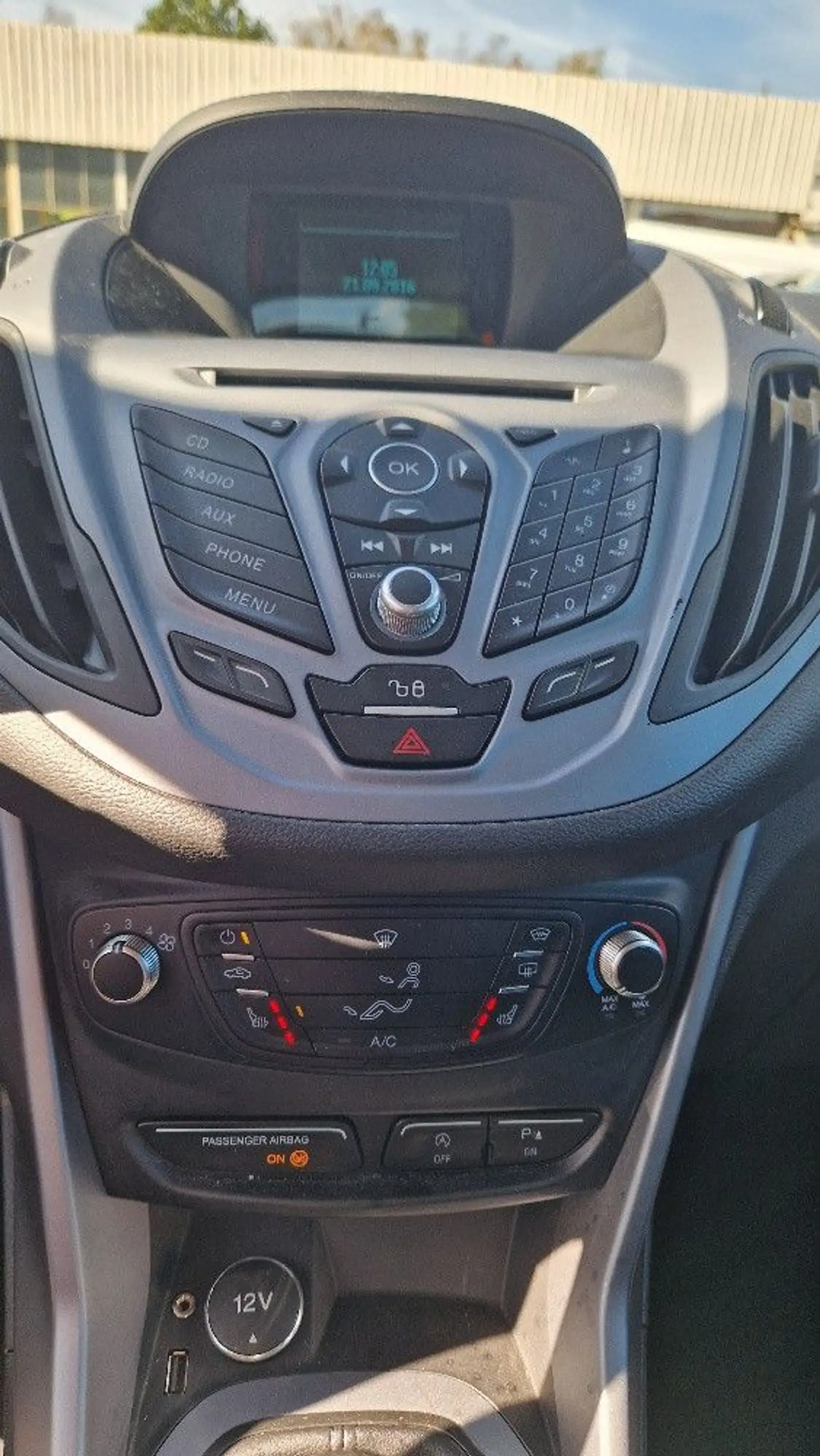 Ford B-Max B-MAX Sync Edition — photo 10