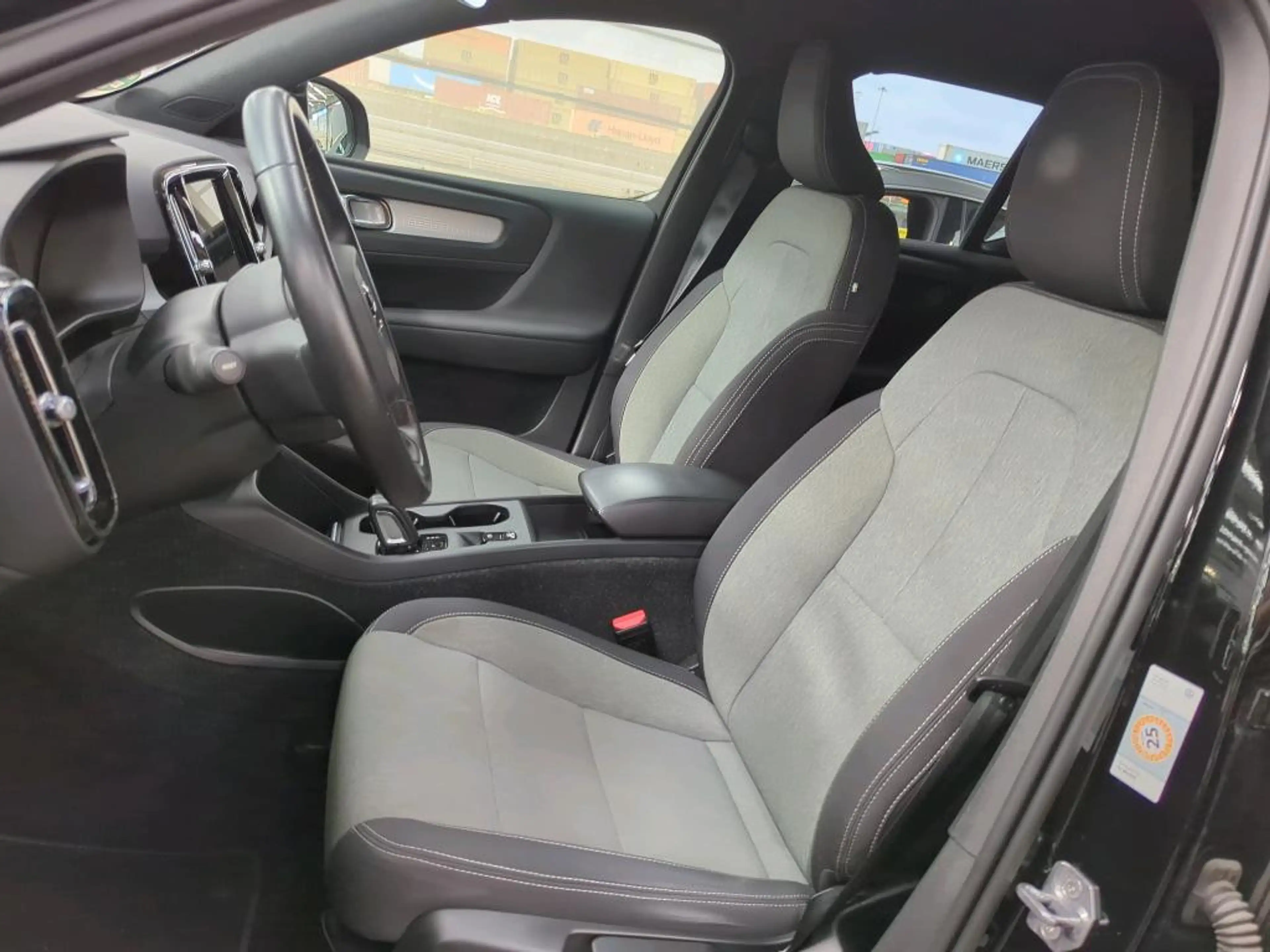 Volvo XC40 1.5 T4 Recharge Ultimate Dark I Camera I Carplay — photo 3