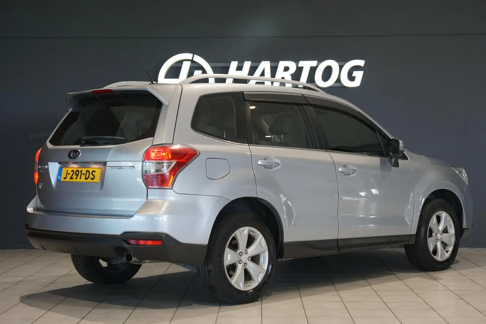Subaru Forester 4wd *2.5 !* + AUT. / CAMERA / XMODE Grijs - 2