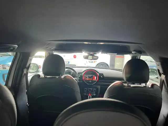 Mini Clubman view 20