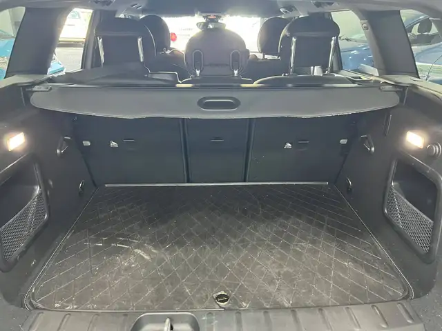 Mini Clubman view 19