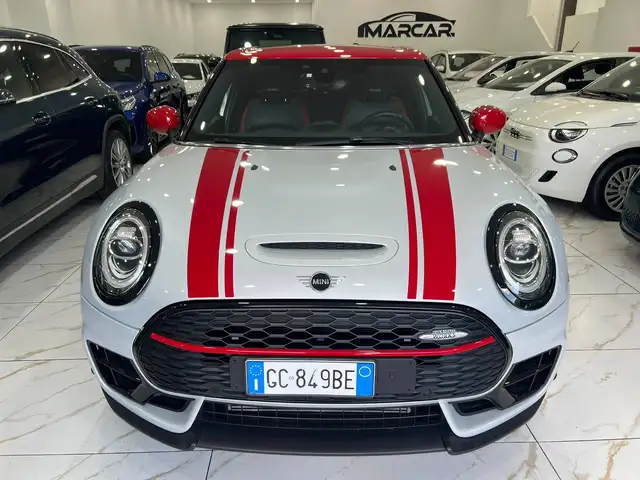 Mini Clubman view 2